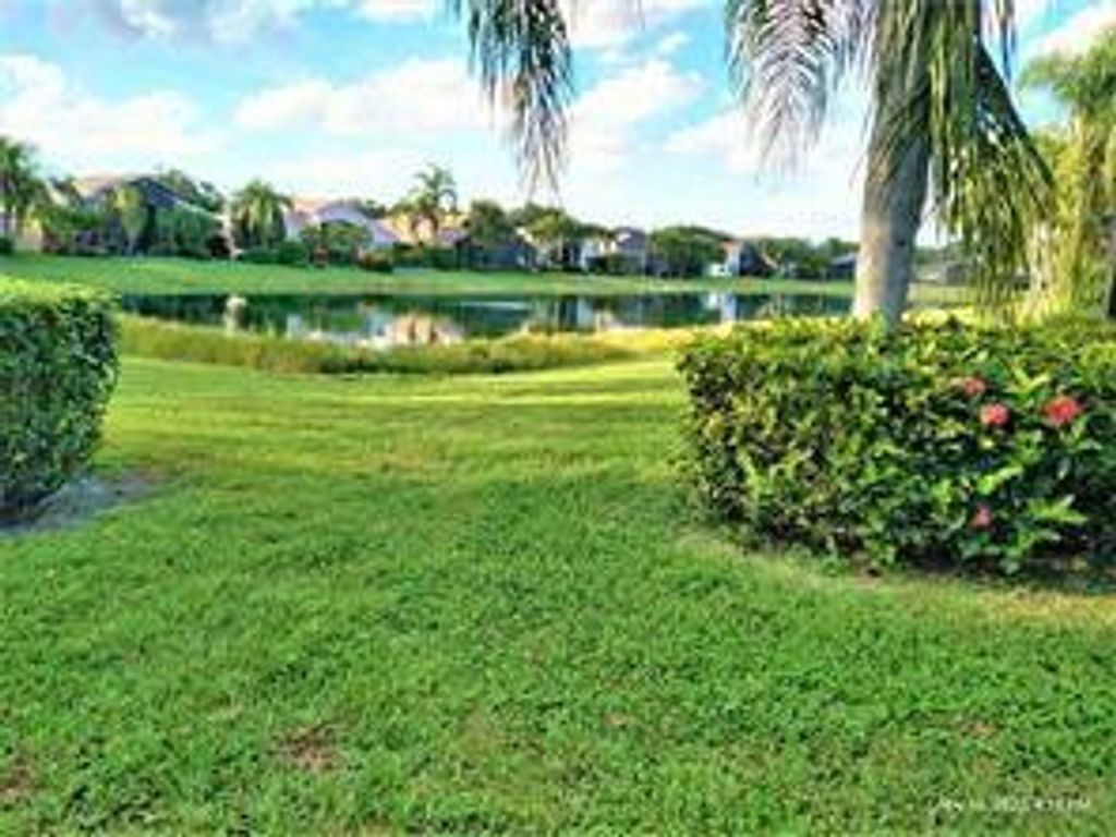Photo of 13245 Alhambra Lake Circle, Delray Beach, FL 33446 (MLS # F10556573)