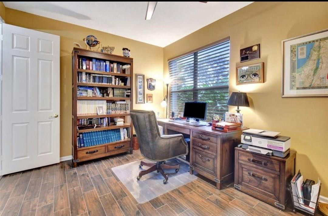 Valencia Falls 04 - Residential