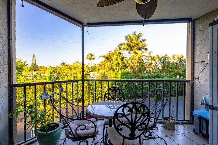 HIDDEN HARBOUR OF THE PALM BEACHES CONDO - Residential