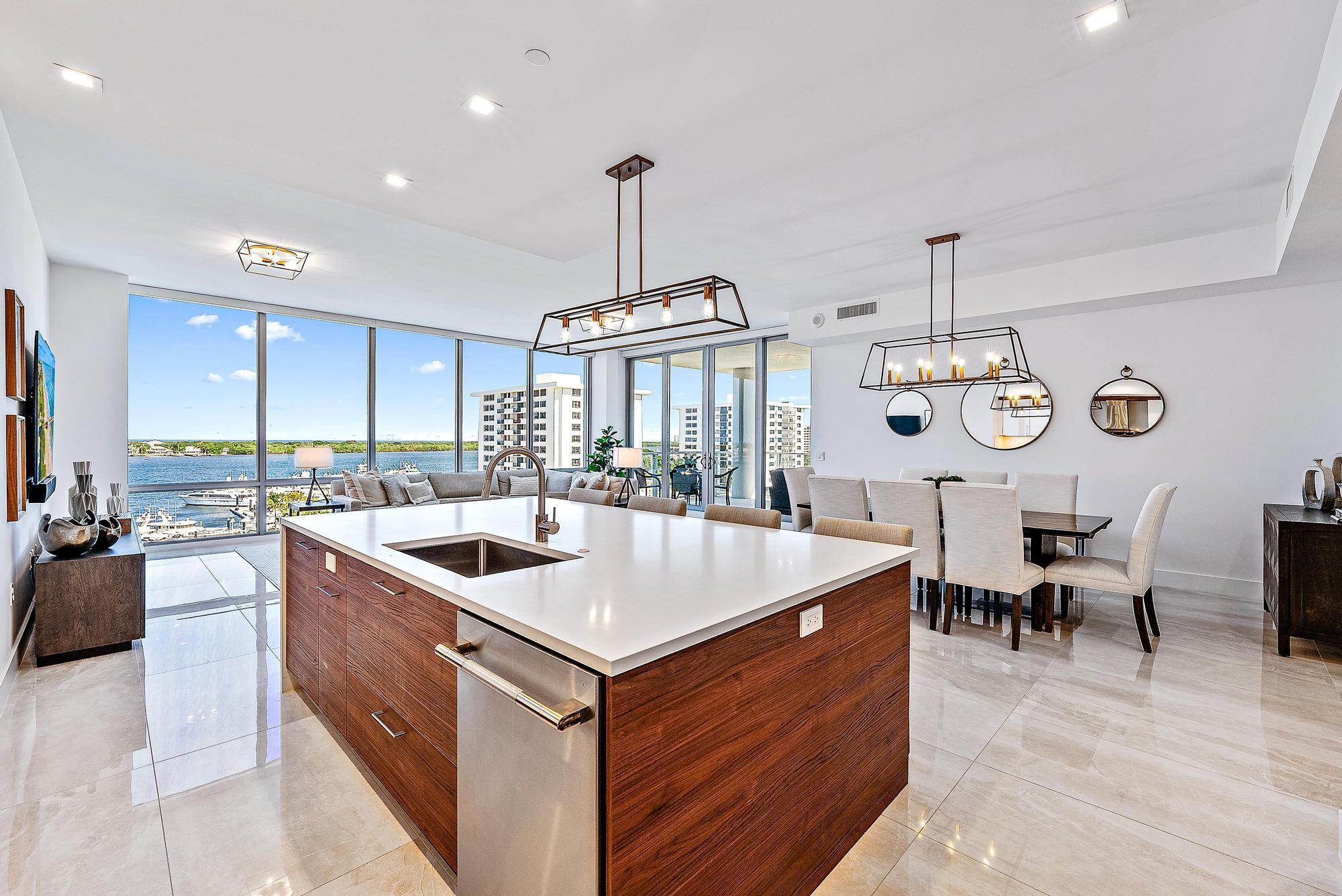 WATER CLUB 3 NORTH PALM B - Residential