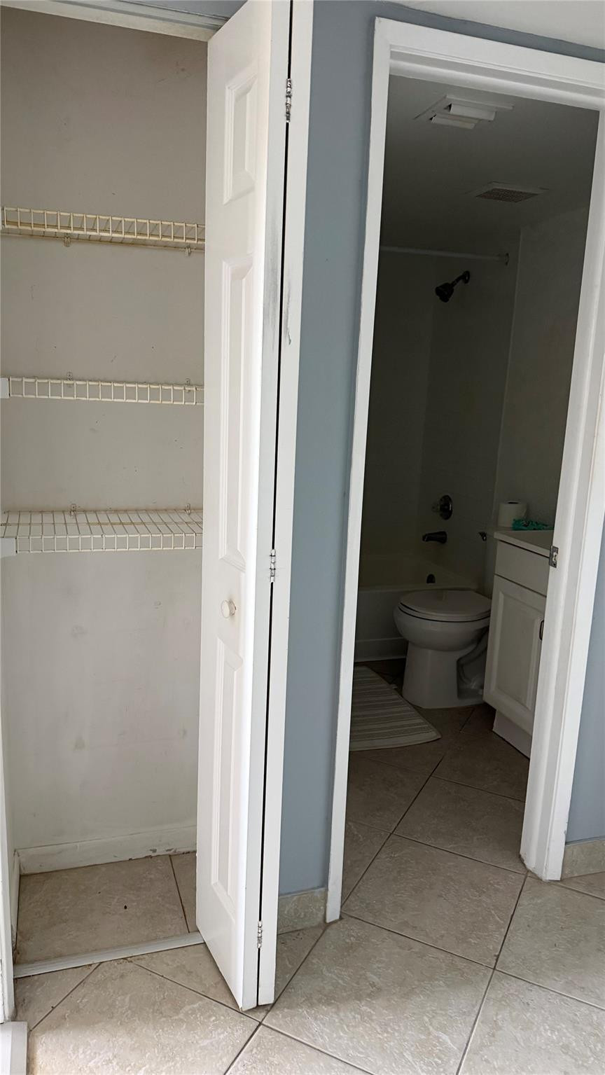 Villas De Venezia Condo - Residential Lease