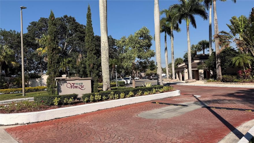 Unit located in Sunrise City close to Sawgrass Mills Mall, restaurants and mayor entertainment places, close to Sawgrass and I75 Express ways, The complex offering community amenities, which include two pools, Tennis Court, Playgrounds for kids, Clubhouse and fitness center, car wash area and Vacuum Station. No pets allowed and minimoon credit score of 650. (Lock box located on the railing to the right of the main door entrance).