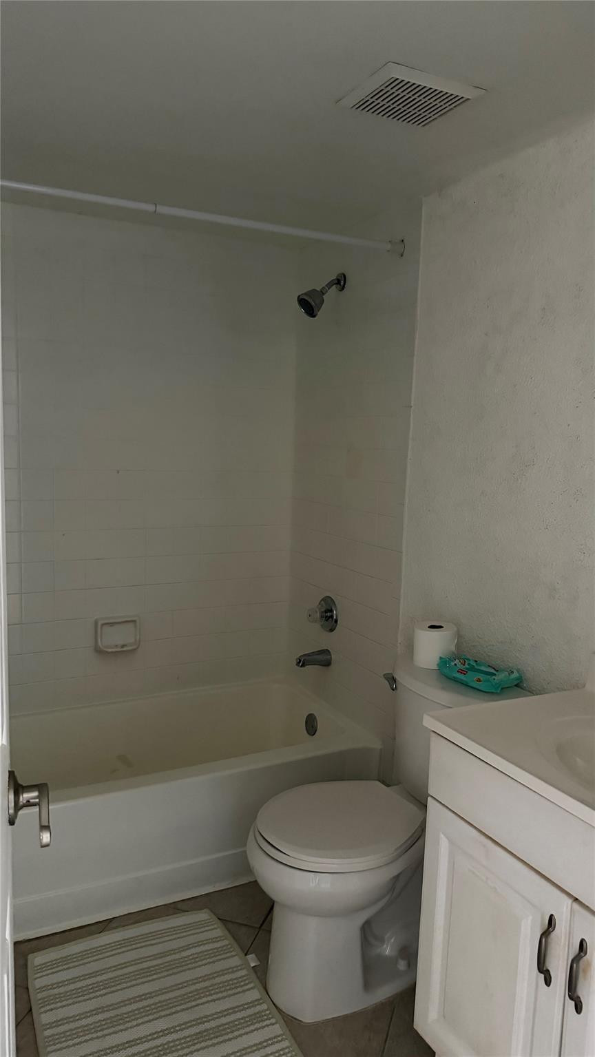 Villas De Venezia Condo - Residential Lease