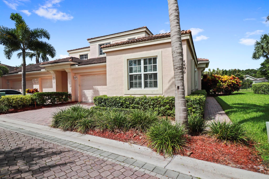 Photo of 4496 HICKORY Drive, Palm Beach Gardens, FL 33418 (MLS # B26061579)