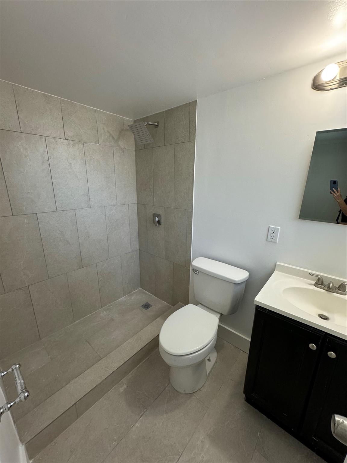 Village Park At Oakland C - Residential Lease