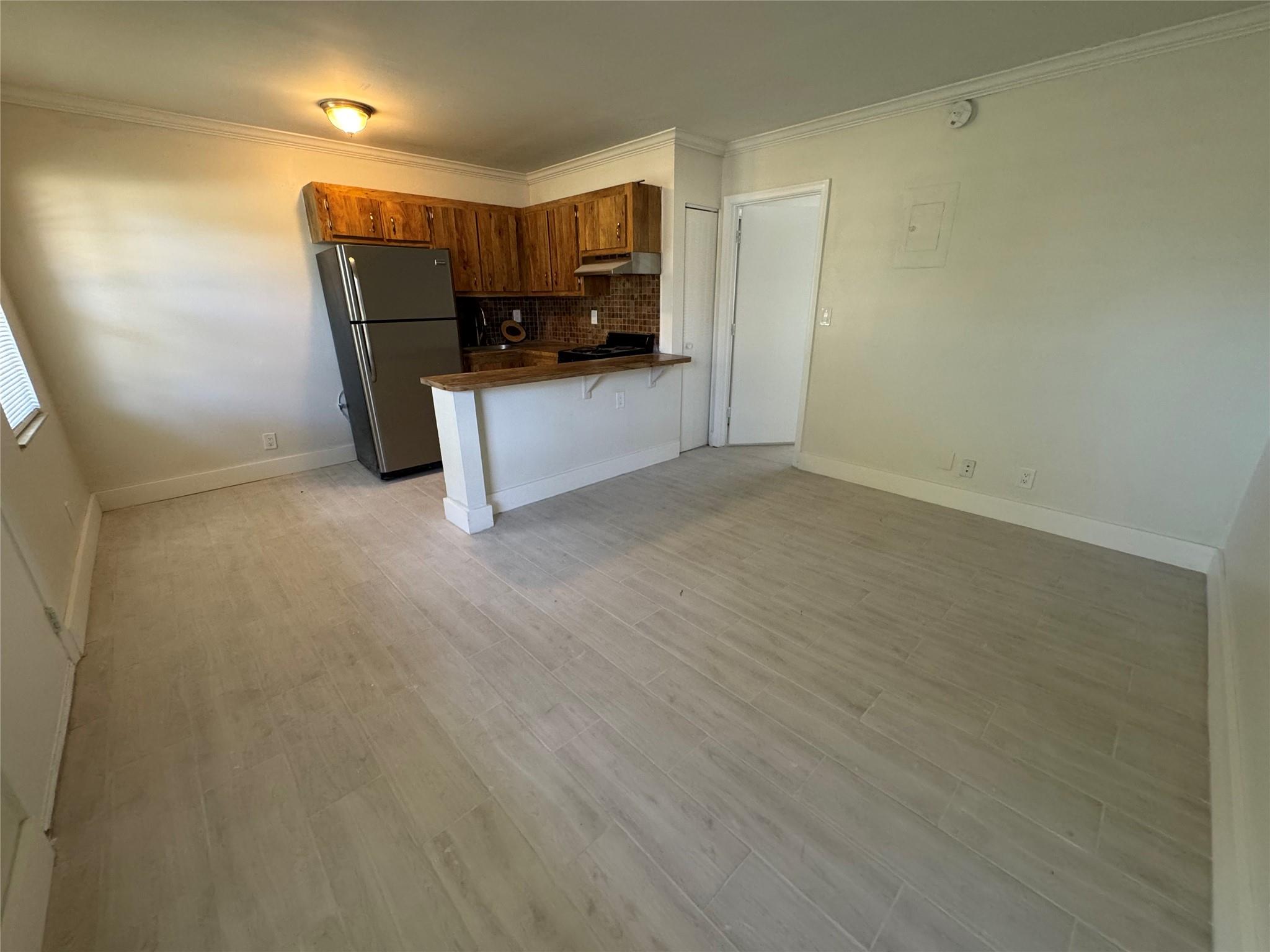 Village Park At Oakland C - Residential Lease