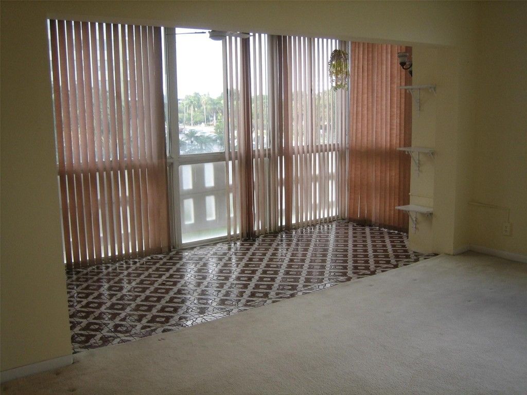 Photo of 4350 Hillcrest Drive #300, Hollywood, FL 33021 (MLS # F10451453)