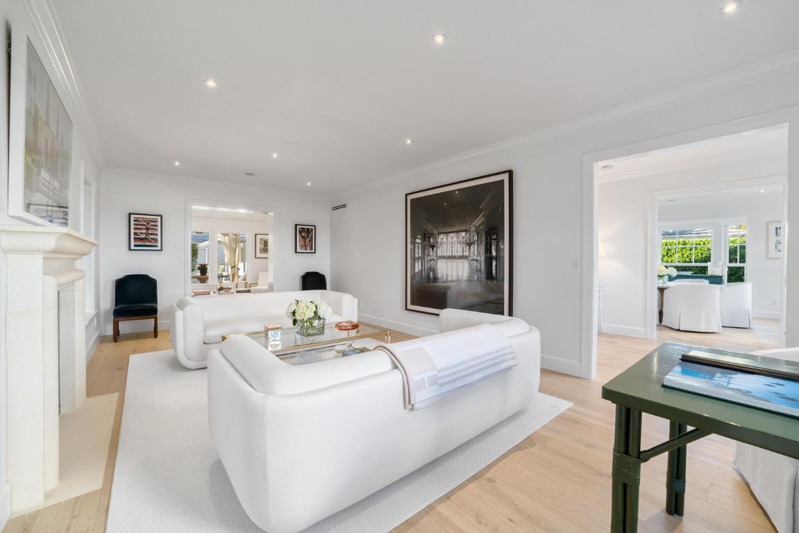 EDGEWATER - Residential