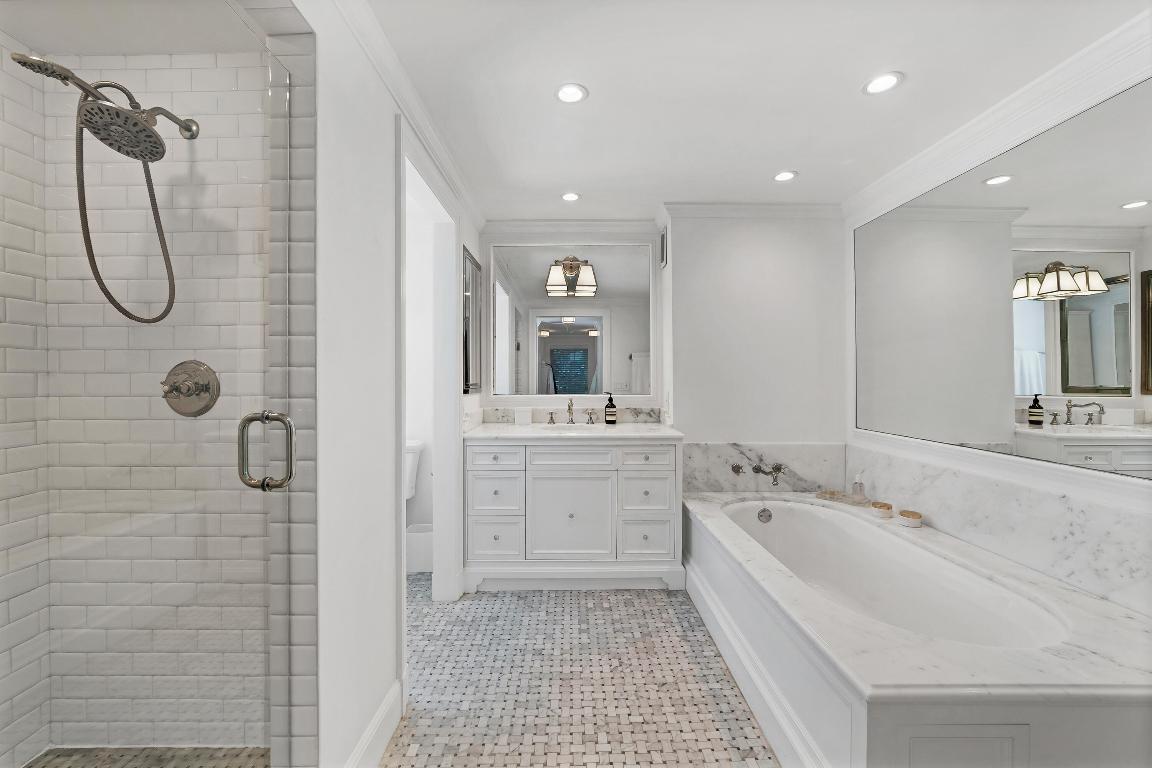 EDGEWATER - Residential