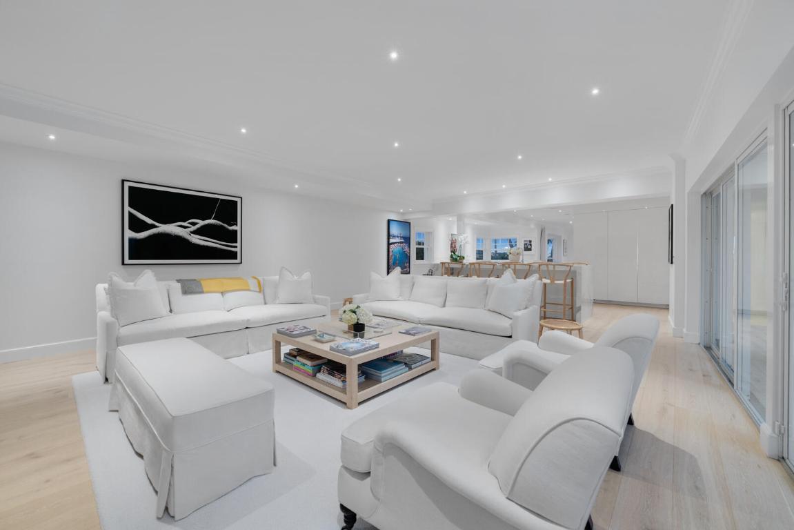 EDGEWATER - Residential