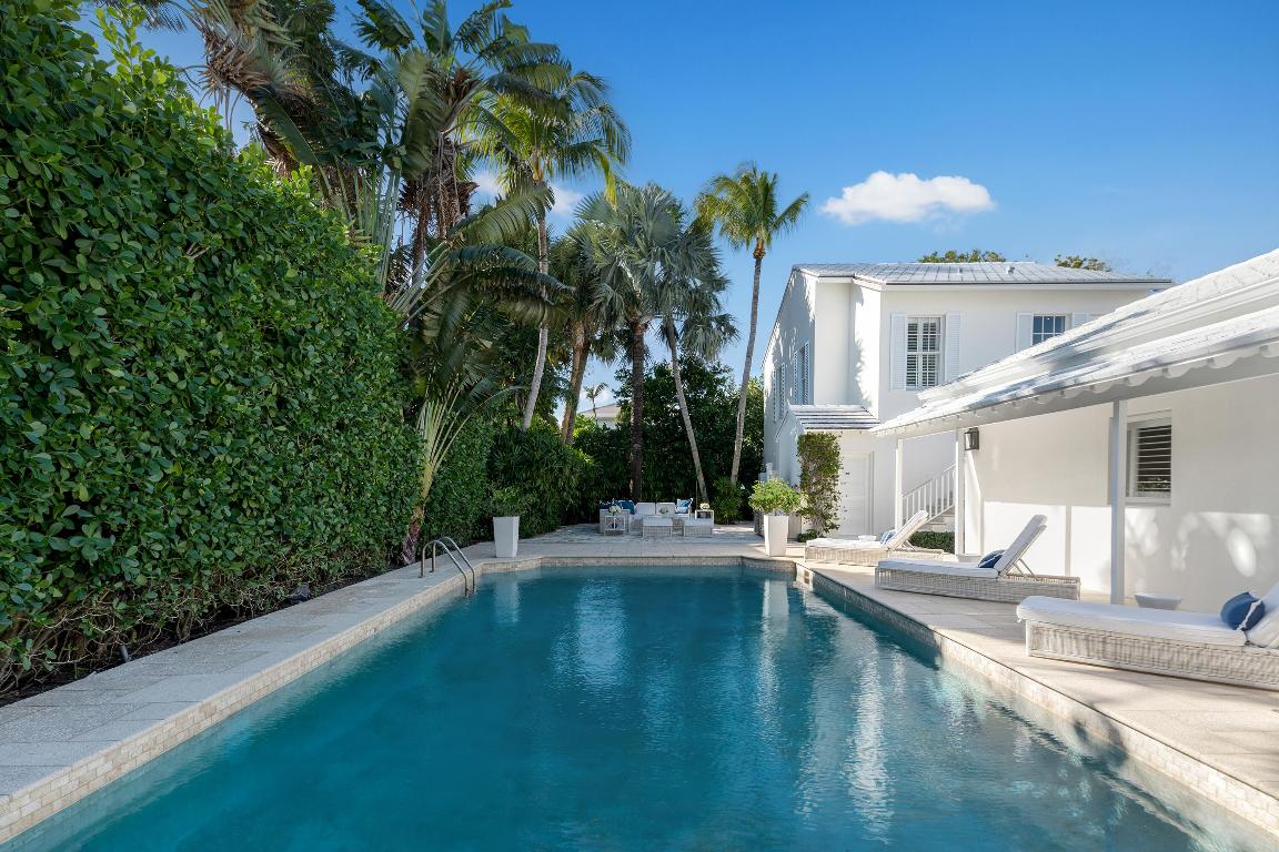 EDGEWATER - Residential