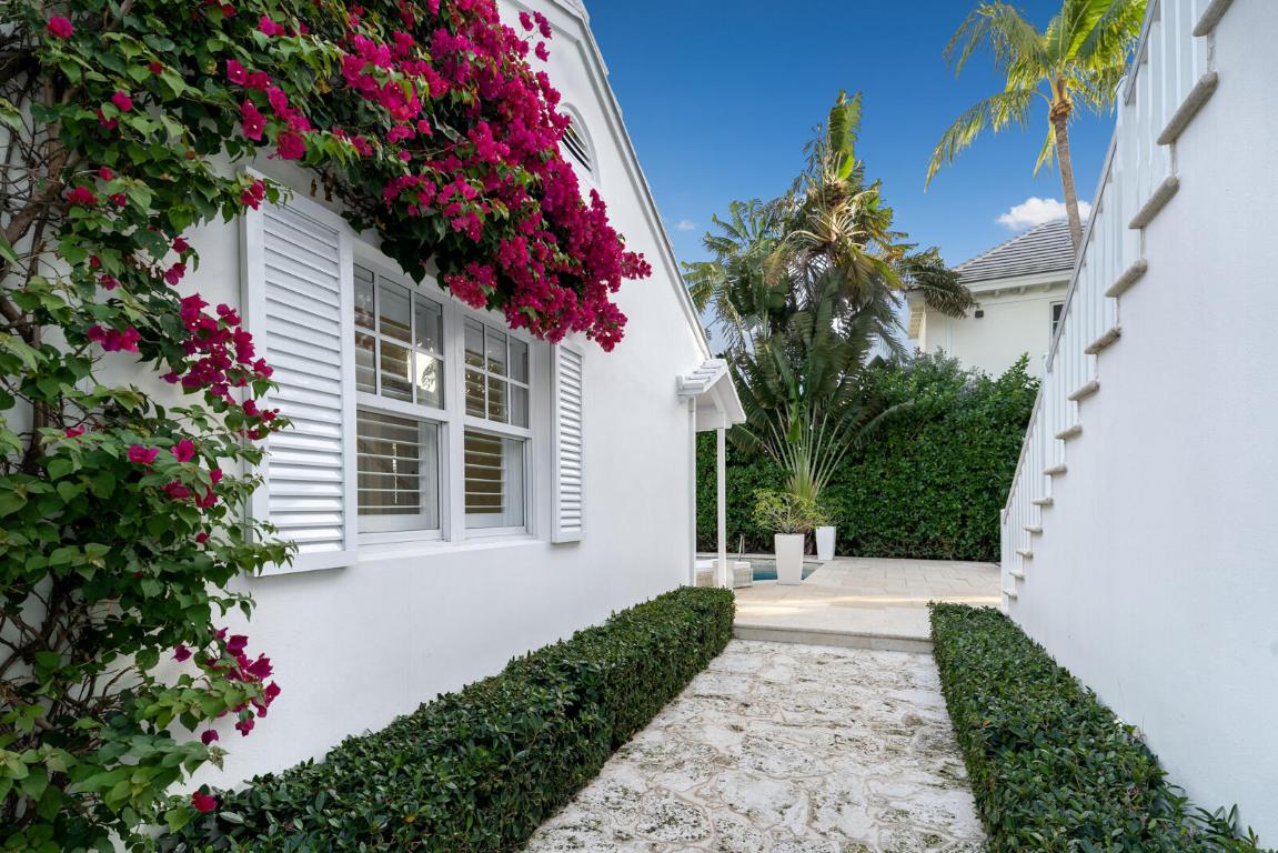 EDGEWATER - Residential