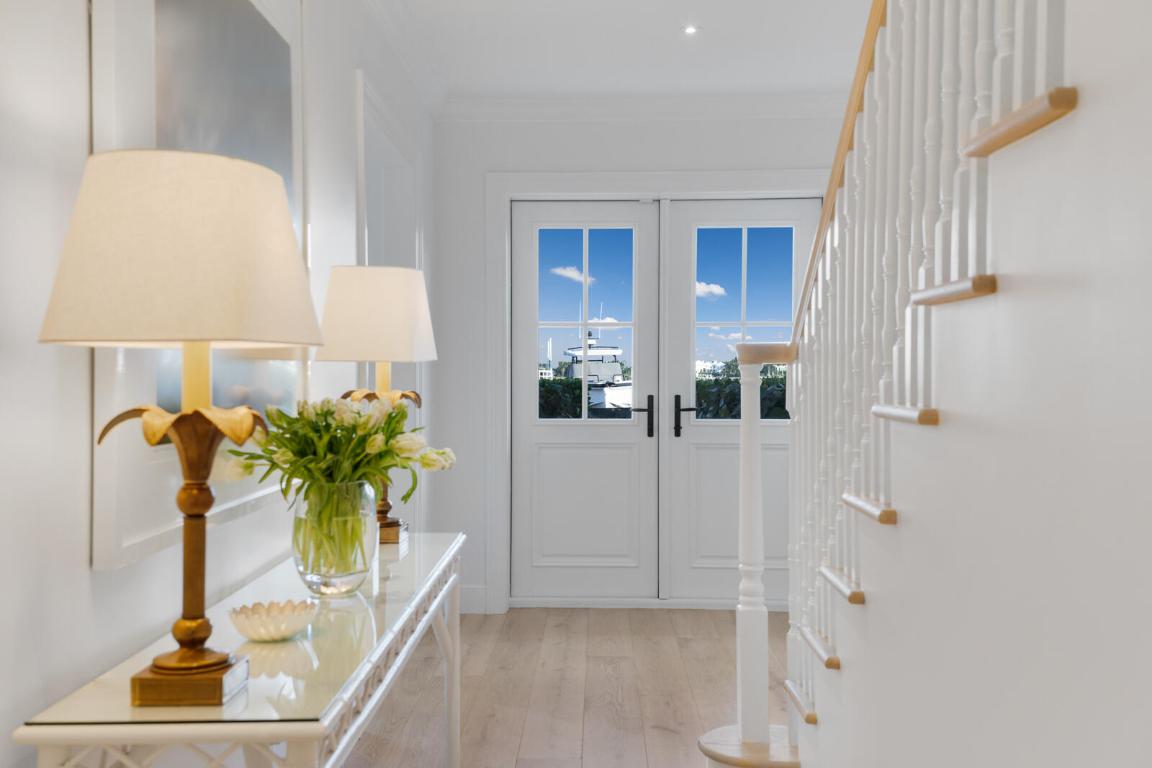 EDGEWATER - Residential