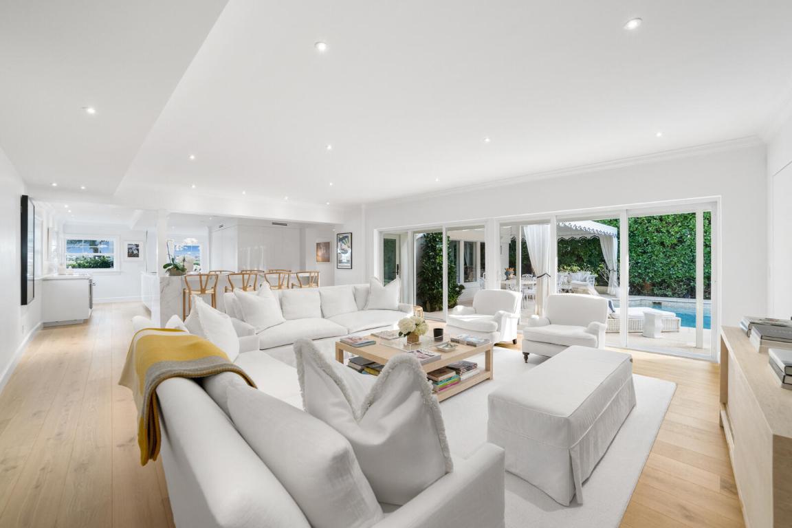 EDGEWATER - Residential