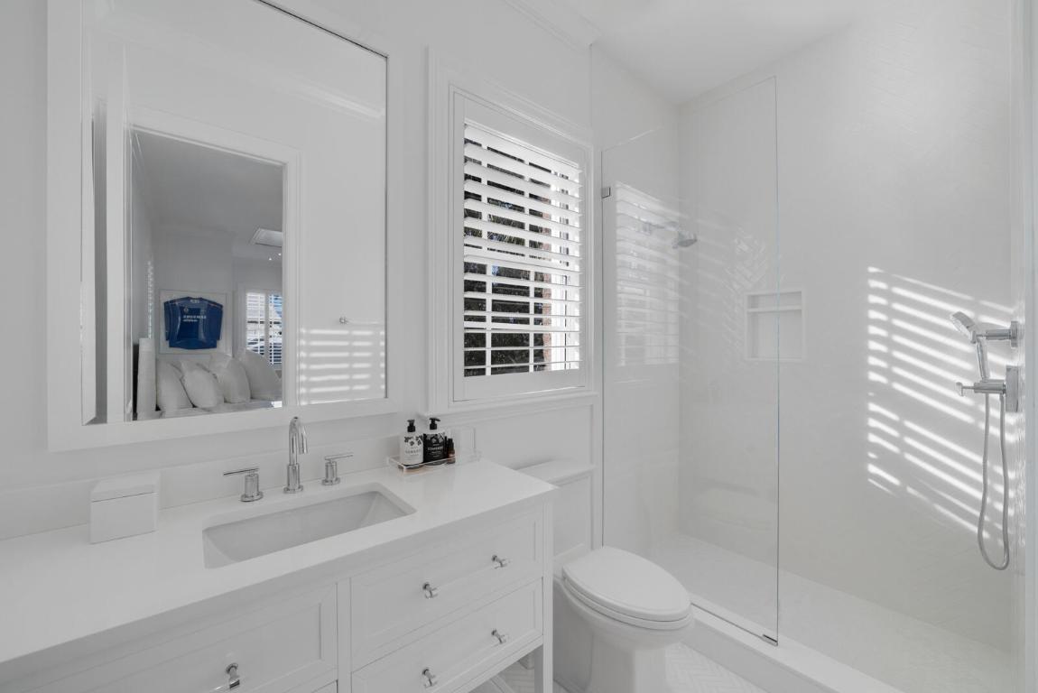 EDGEWATER - Residential