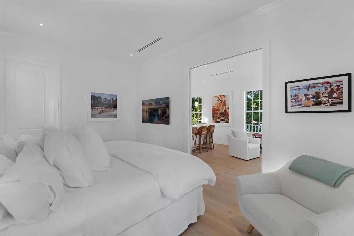 EDGEWATER - Residential