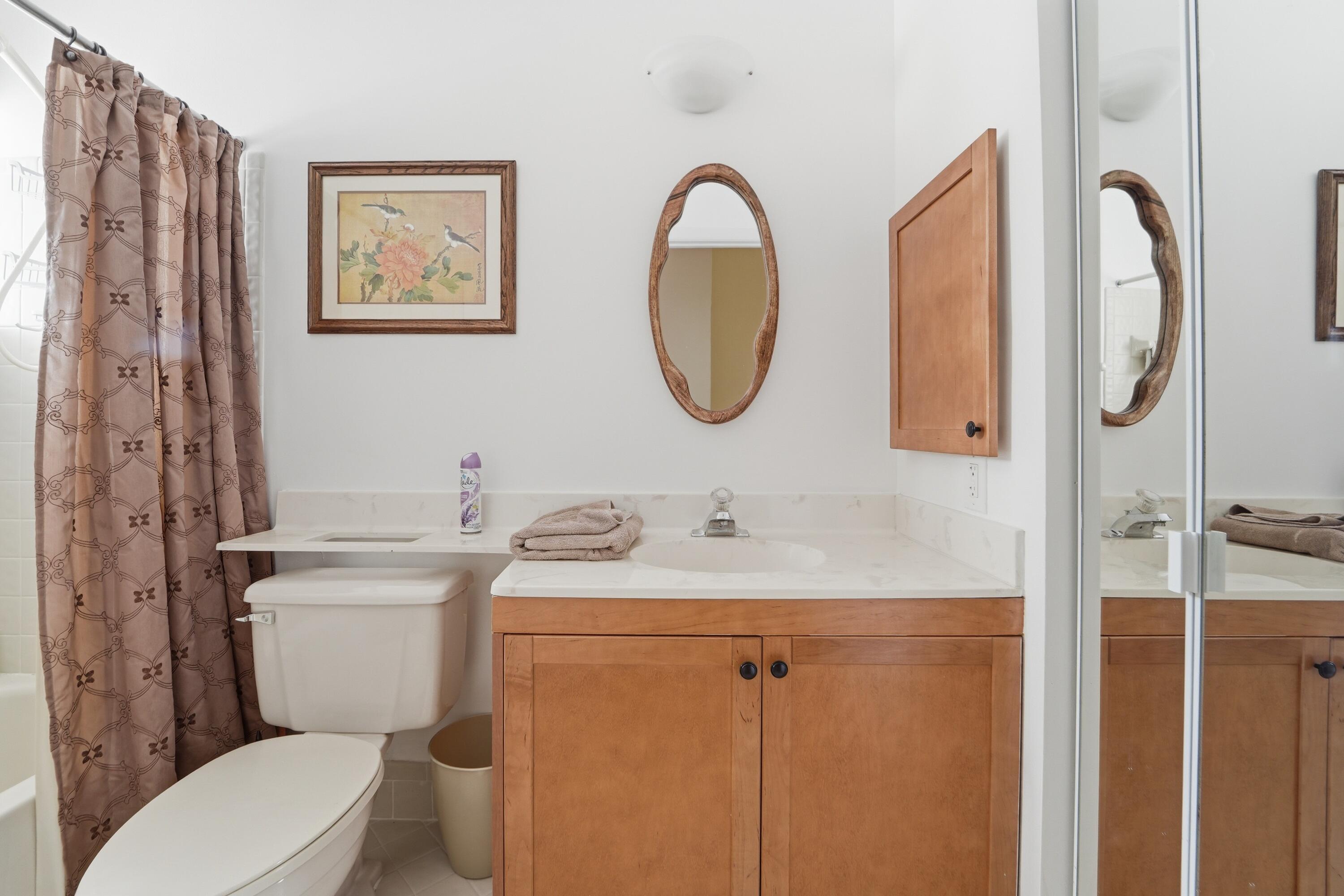 Platina CARRARA VILLAGE CONDO - Residential