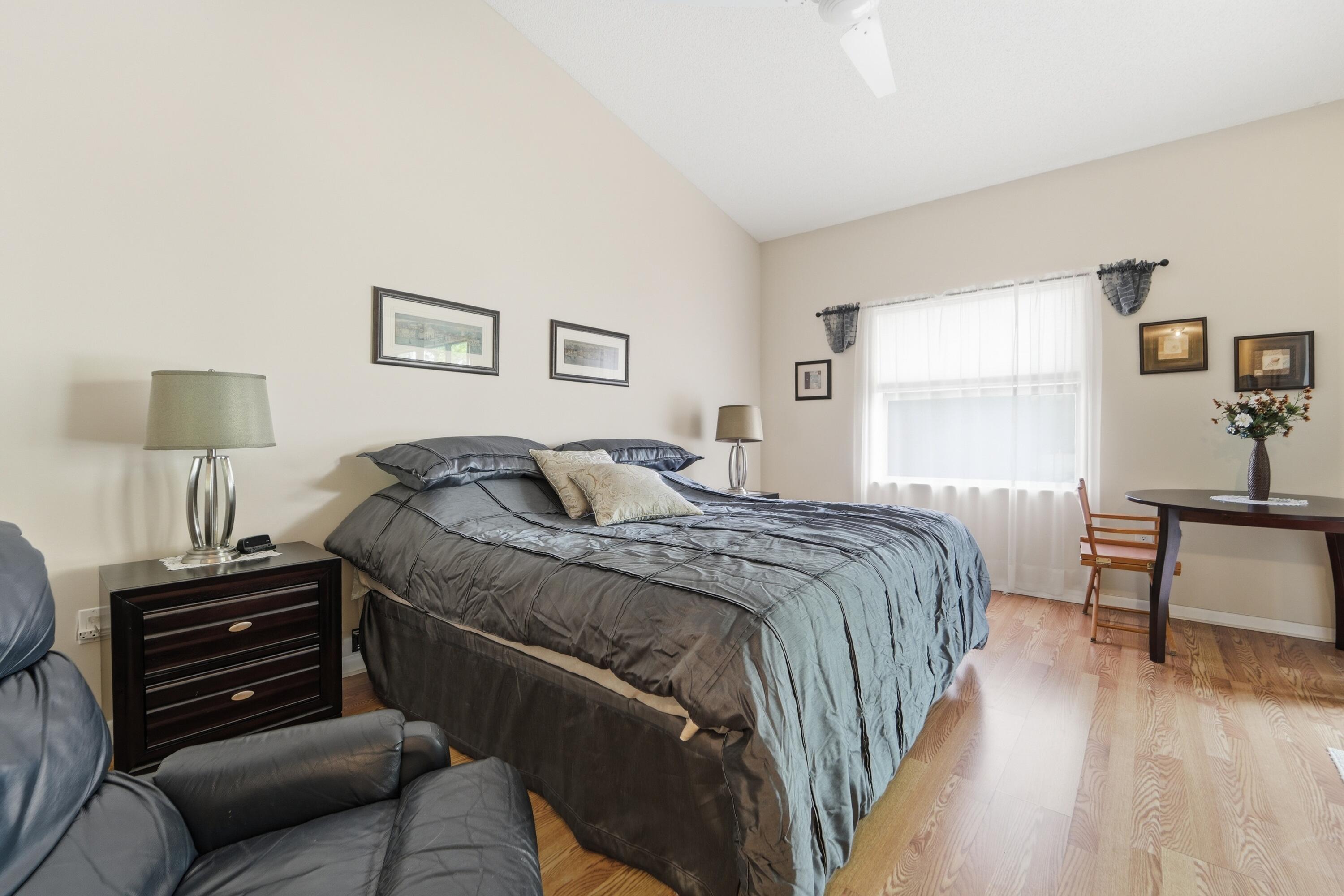 Platina CARRARA VILLAGE CONDO - Residential