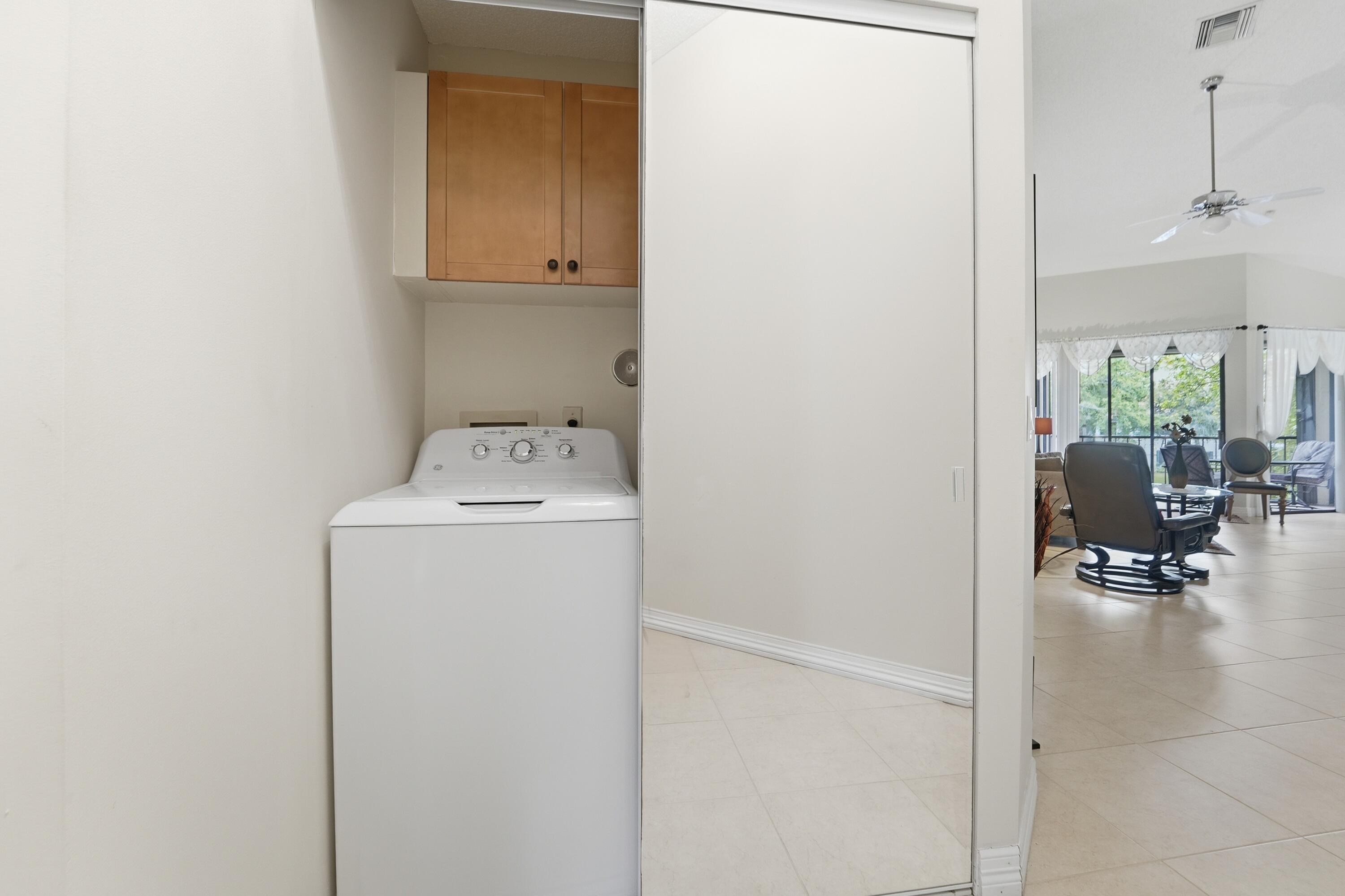 Platina CARRARA VILLAGE CONDO - Residential