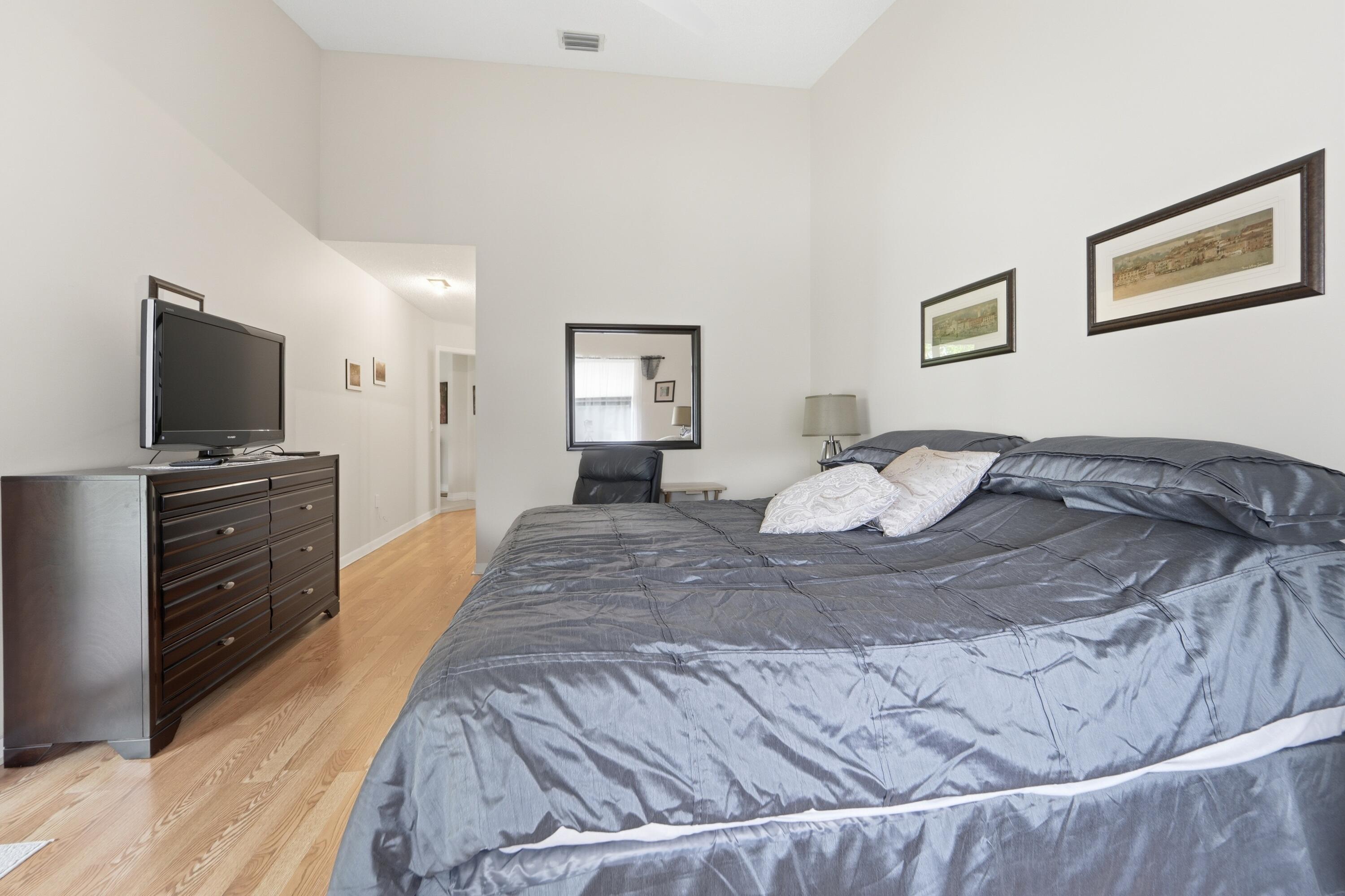 Platina CARRARA VILLAGE CONDO - Residential