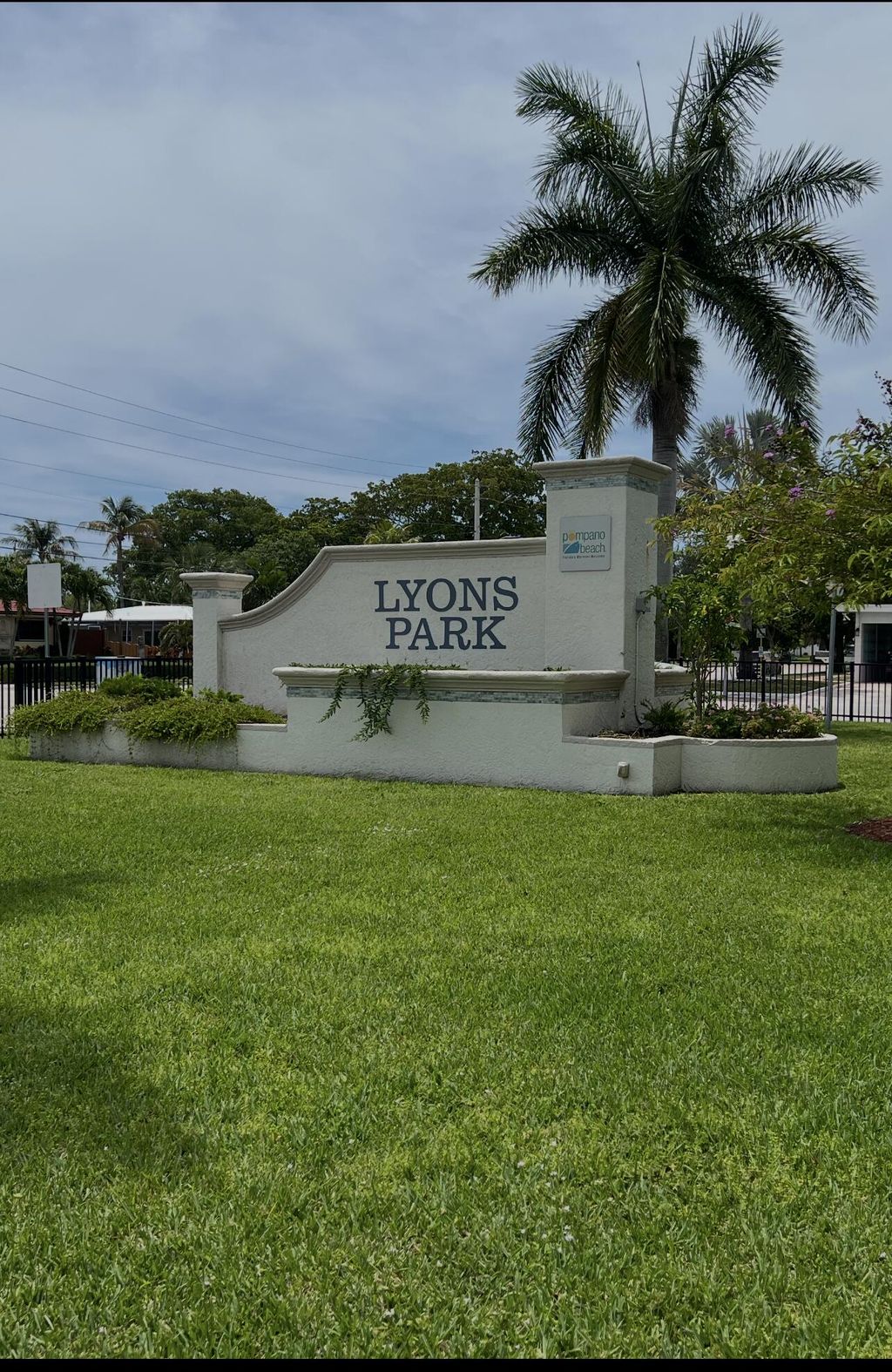 Photo of 1131 SW 3rd Terrace, Pompano Beach, FL 33060 (MLS # B26030300)