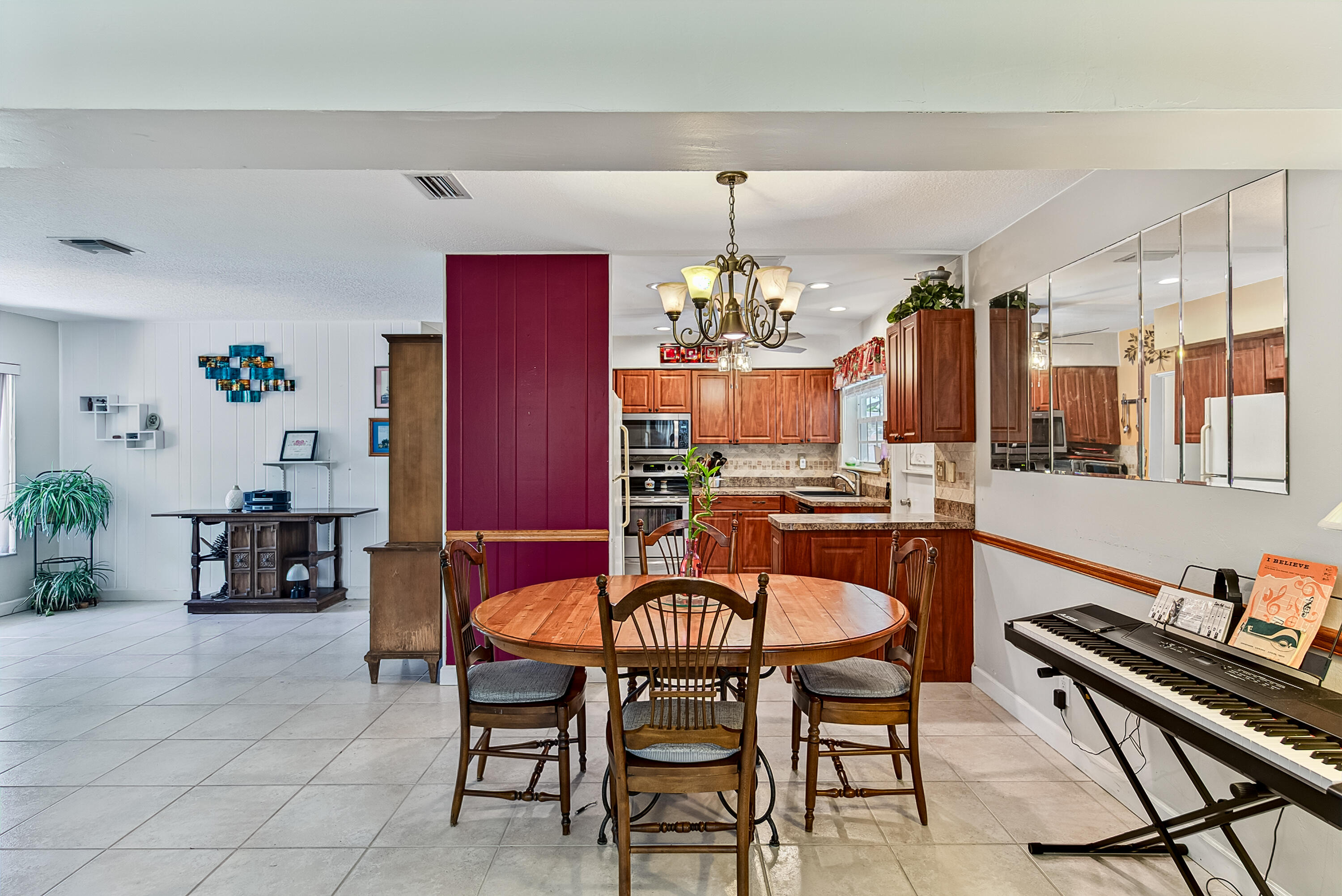 LYONS PARK - Residential
