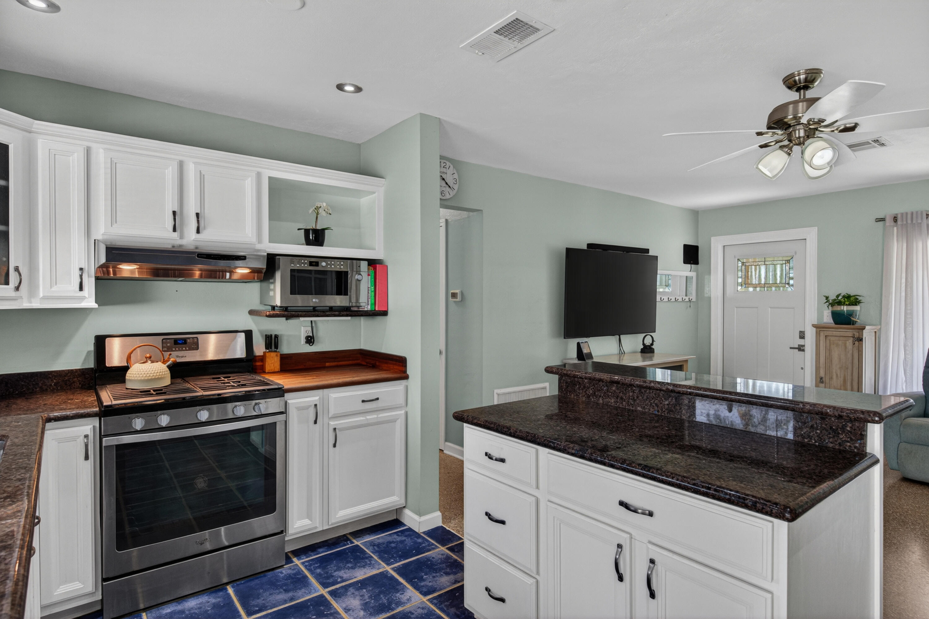 MAURERS HIGHPOINT FIRST ADD - Residential