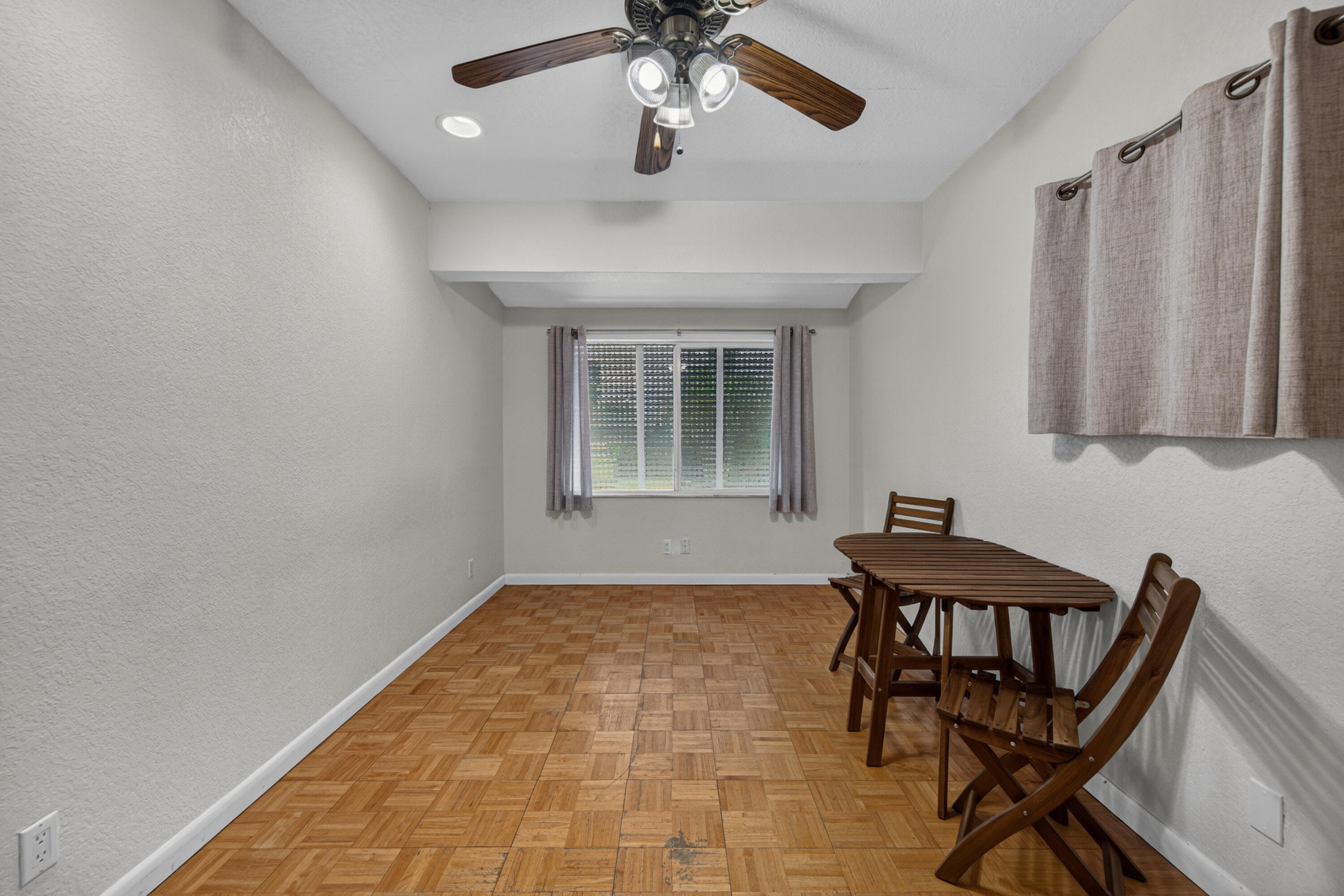 MAURERS HIGHPOINT FIRST ADD - Residential