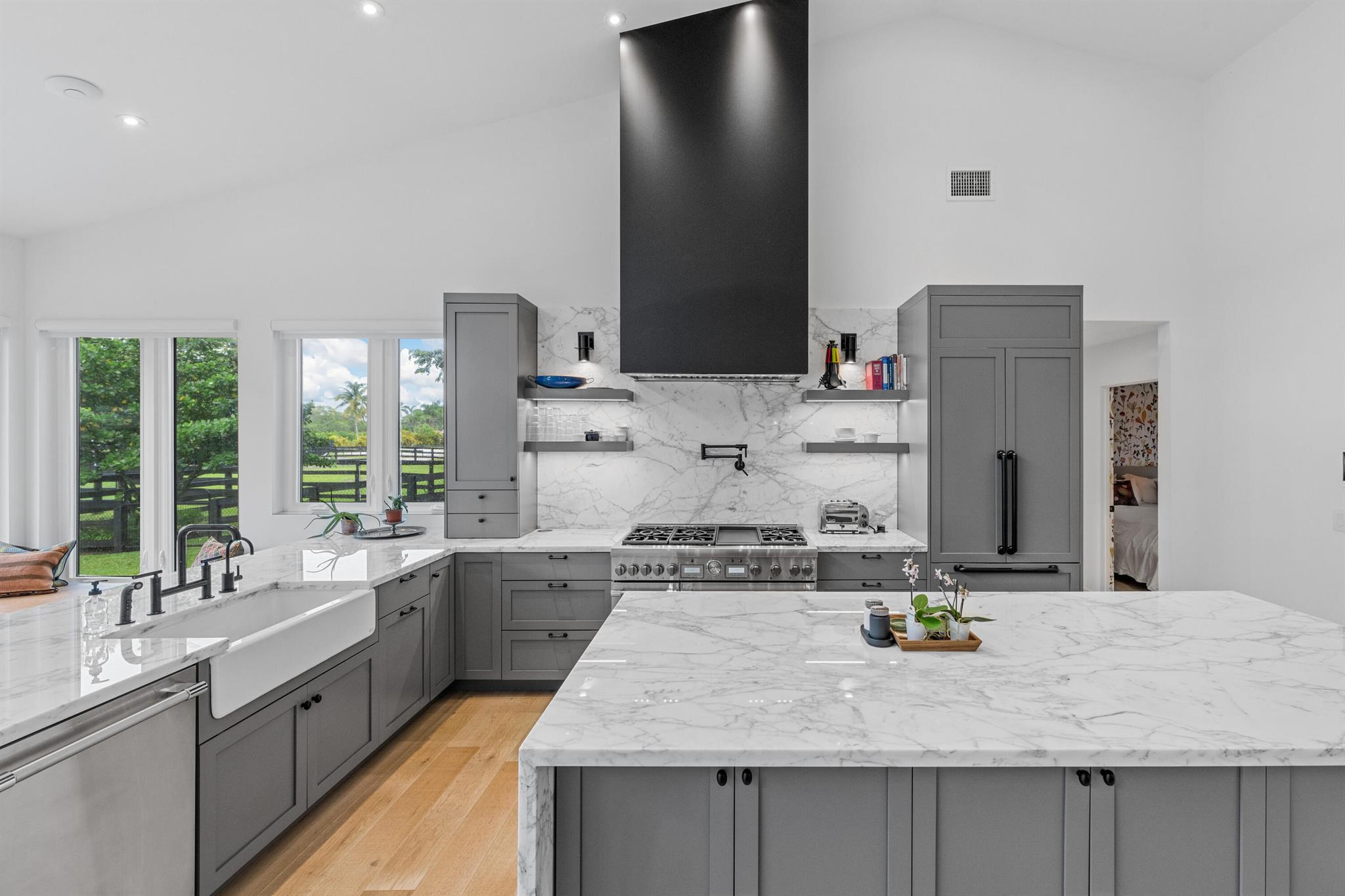 SADDLE TRAIL PARK OF WELL - Residential