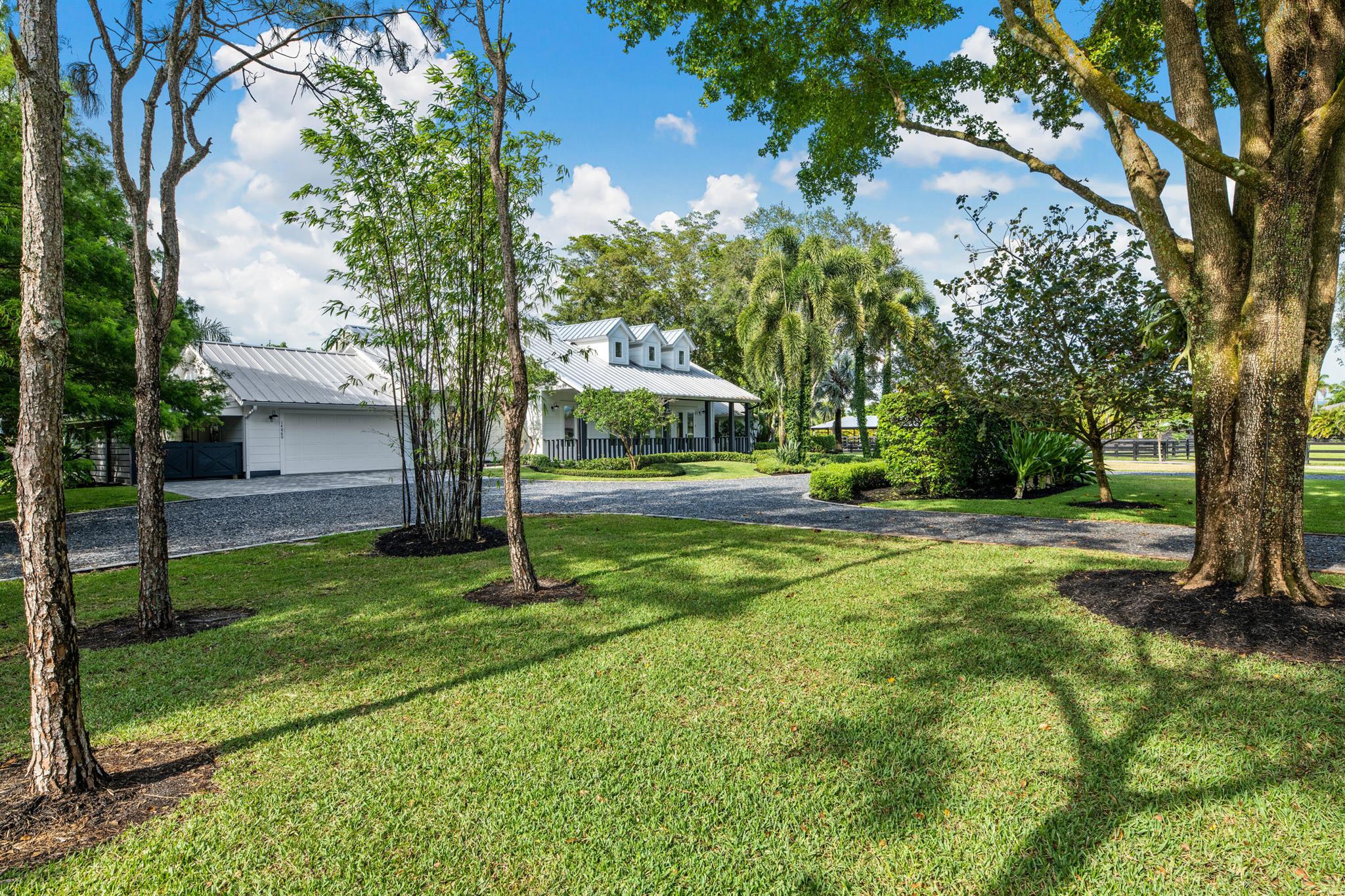 SADDLE TRAIL PARK OF WELL - Residential