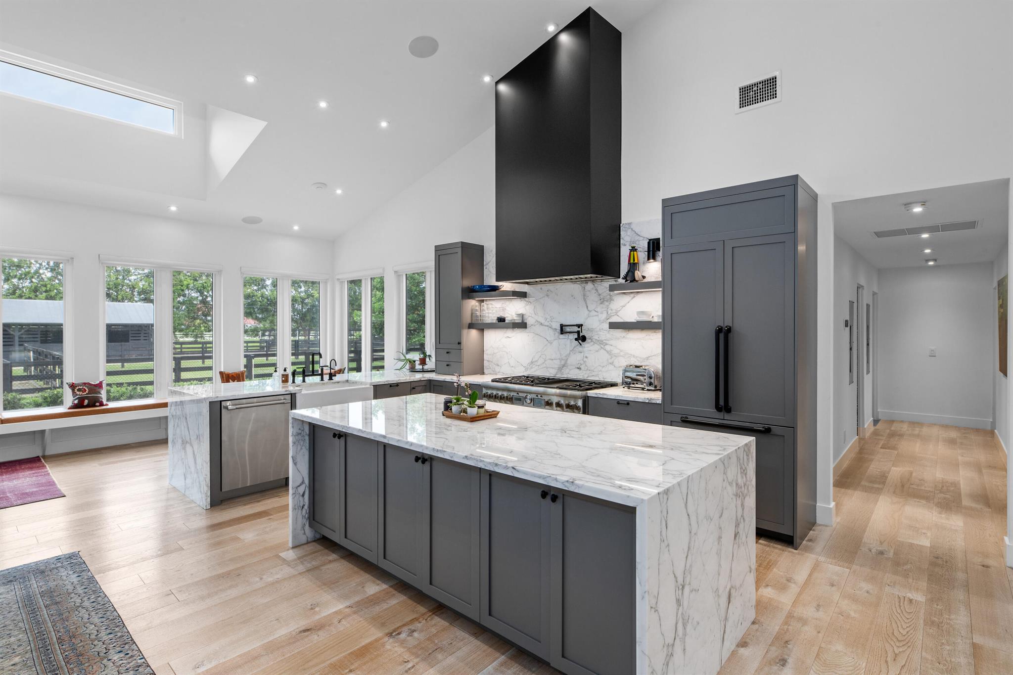 SADDLE TRAIL PARK OF WELL - Residential