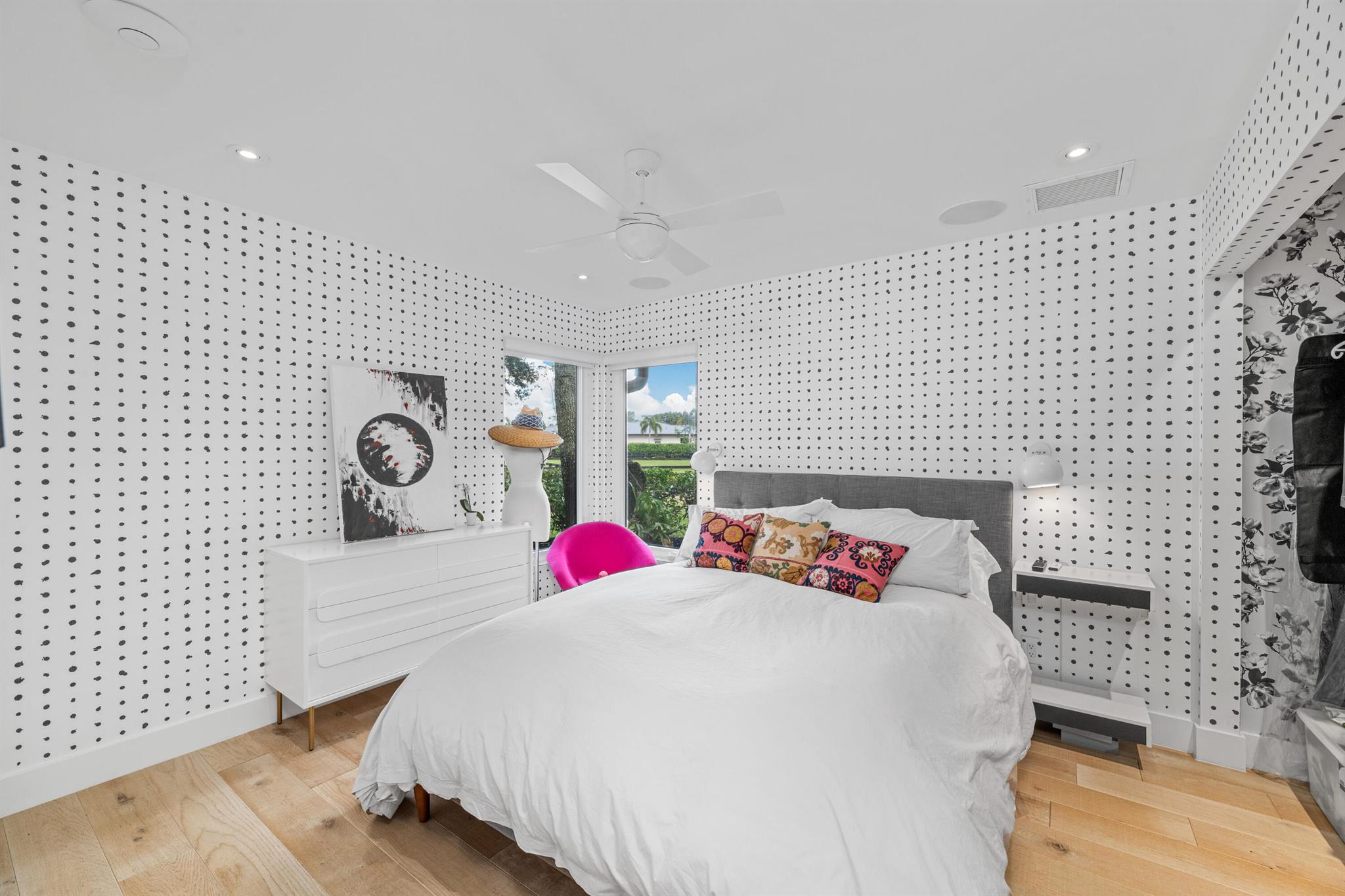 SADDLE TRAIL PARK OF WELL - Residential