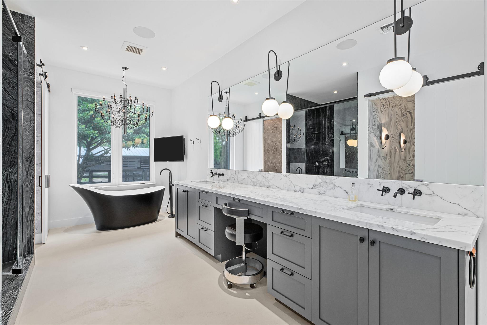 SADDLE TRAIL PARK OF WELL - Residential