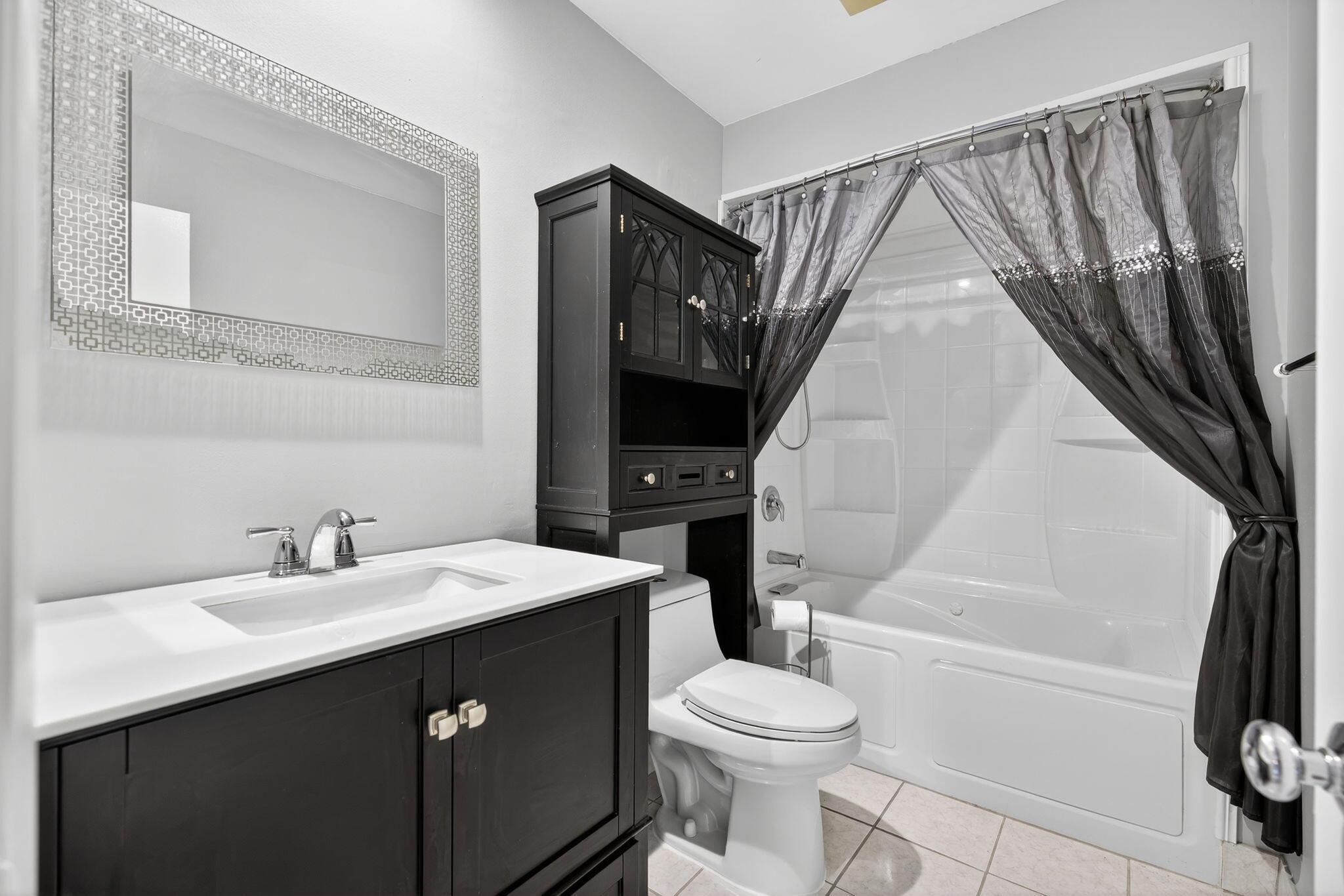 QUAIL MEADOW AT MARTIN DO - Residential
