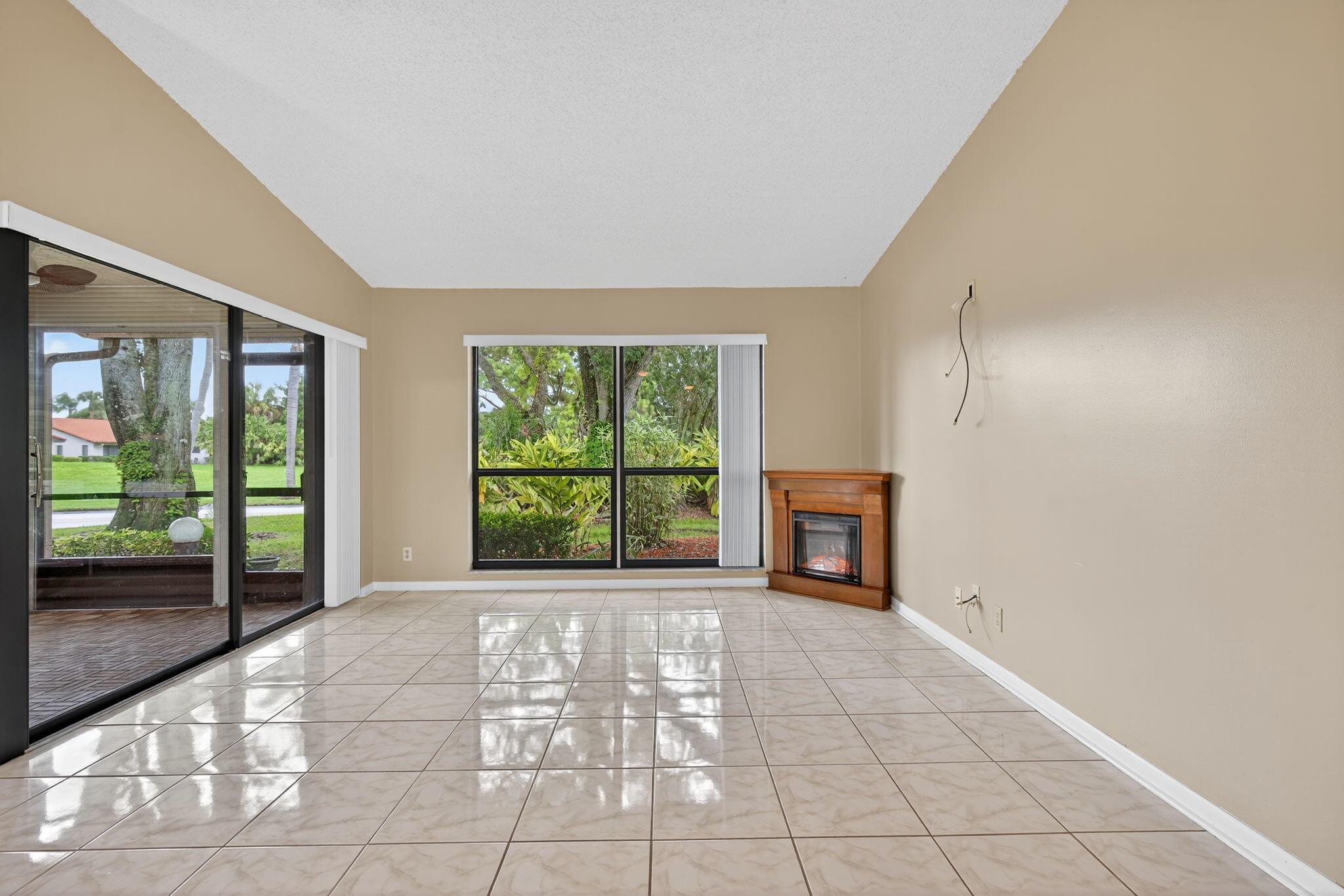 QUAIL MEADOW AT MARTIN DO - Residential
