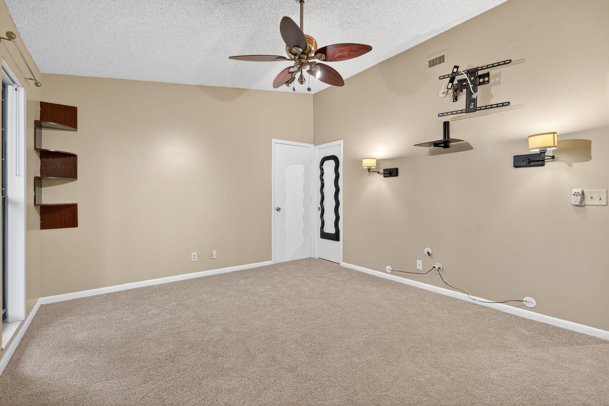 QUAIL MEADOW AT MARTIN DO - Residential