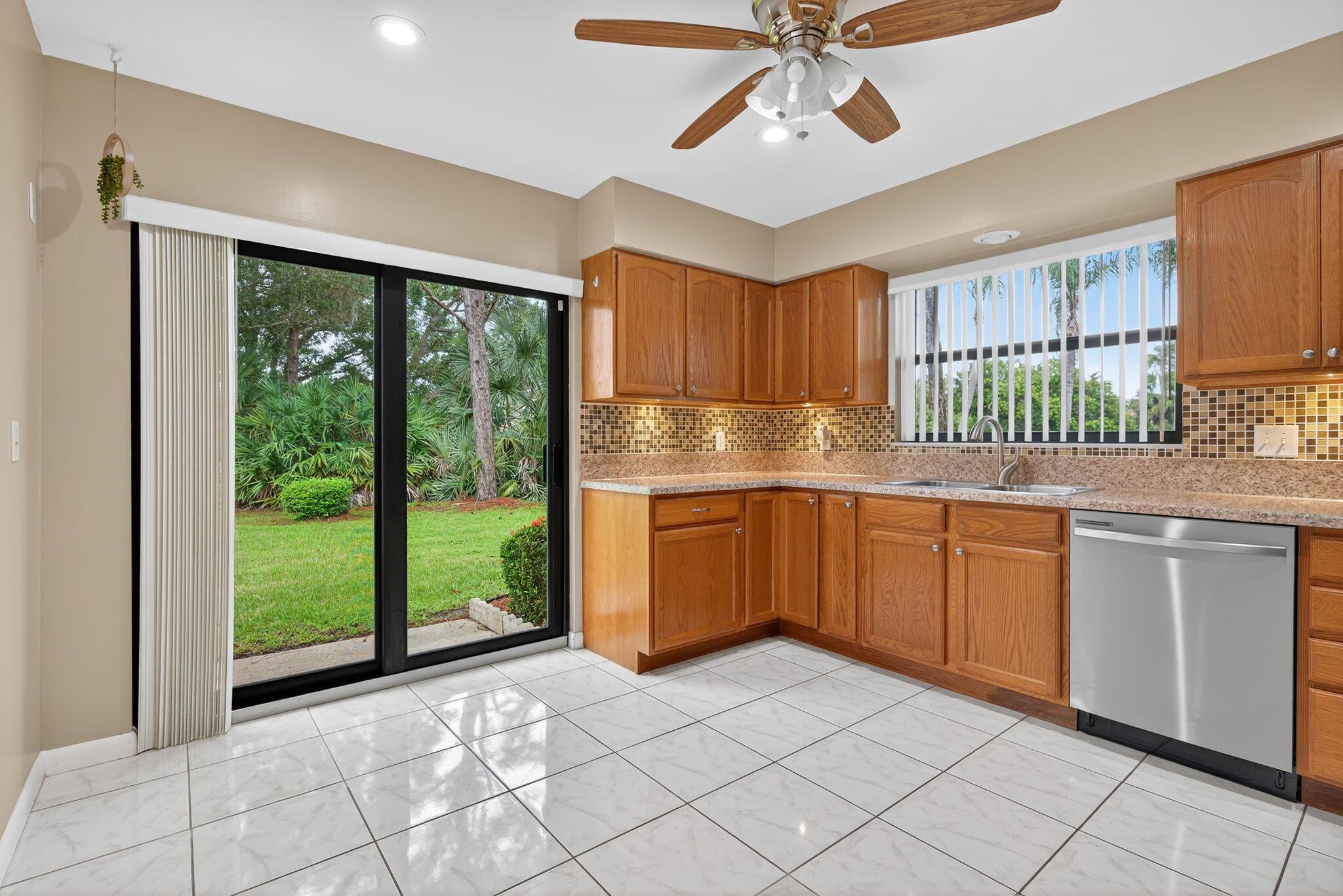 QUAIL MEADOW AT MARTIN DO - Residential