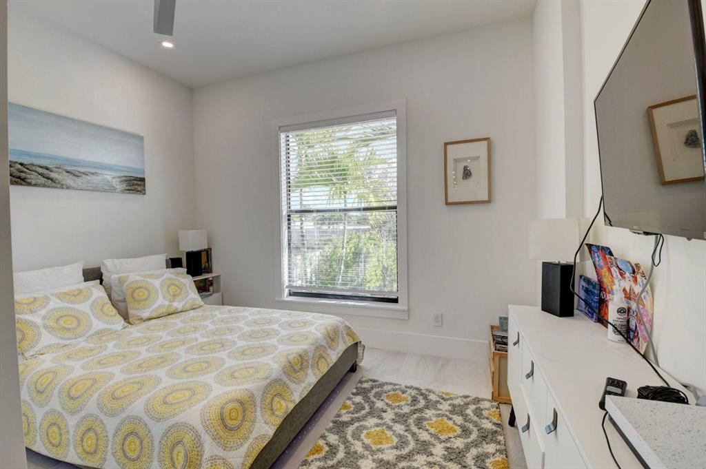 OCEANVIEW TOWNHOMES - Residential Lease