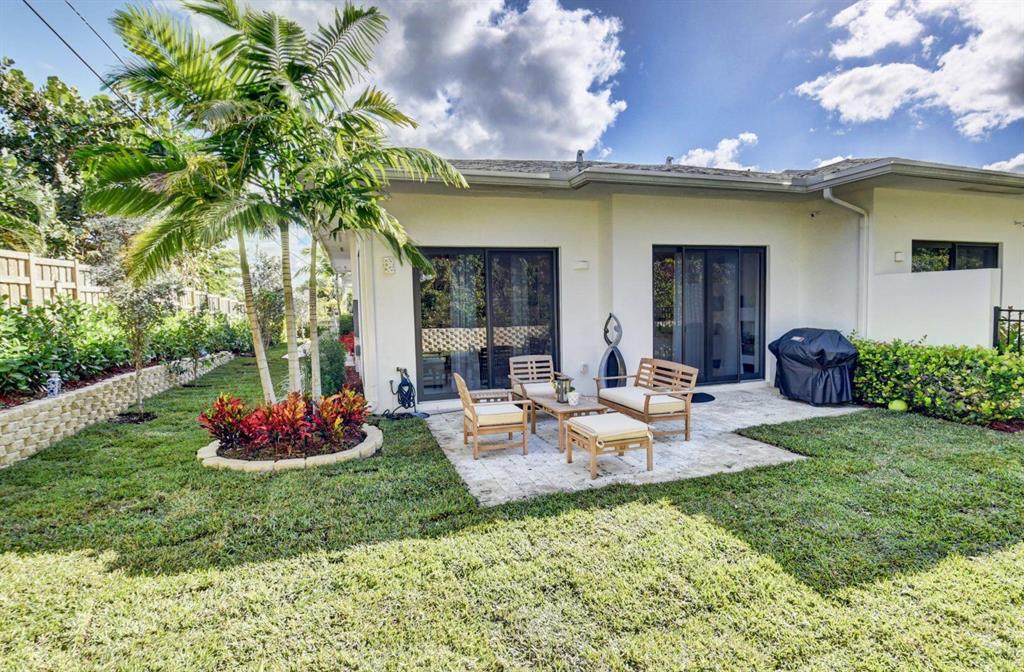 OCEANVIEW TOWNHOMES - Residential Lease