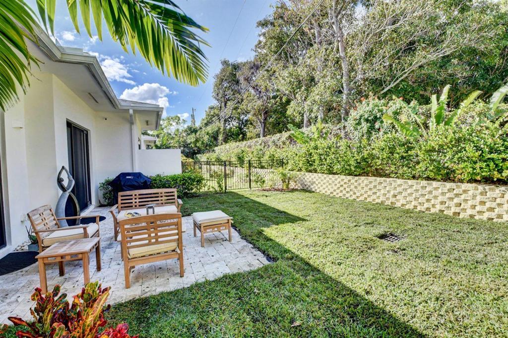 OCEANVIEW TOWNHOMES - Residential Lease