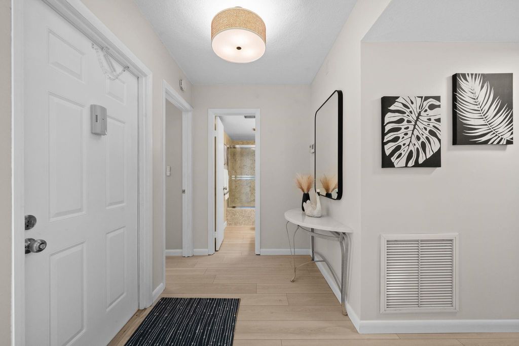 Photo of 5087 Oak Hill Lane #315, Delray Beach, FL 33484 (MLS # F10555015)