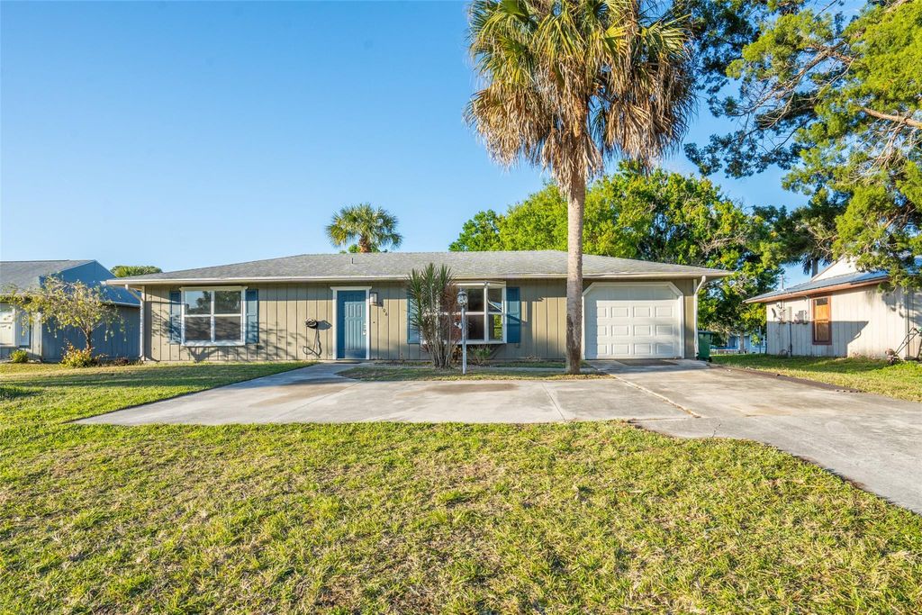 Photo of 8106 Fort Pierce Boulevard, Fort Pierce, FL 34951 (MLS # F10425417)
