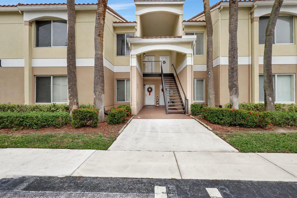 Photo of 815 W Boynton Beach Boulevard #1-206, Boynton Beach, FL 33426 (MLS # R10950301)