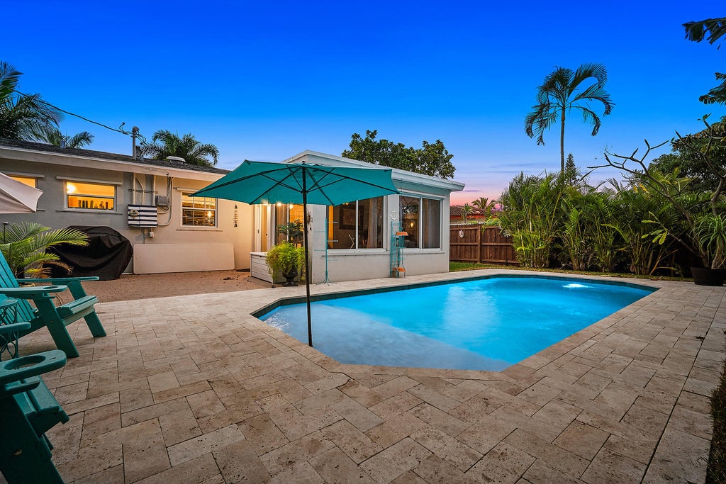 Photo of 2136 NE 4th Avenue, Boca Raton, FL 33431 (MLS # B26070766)