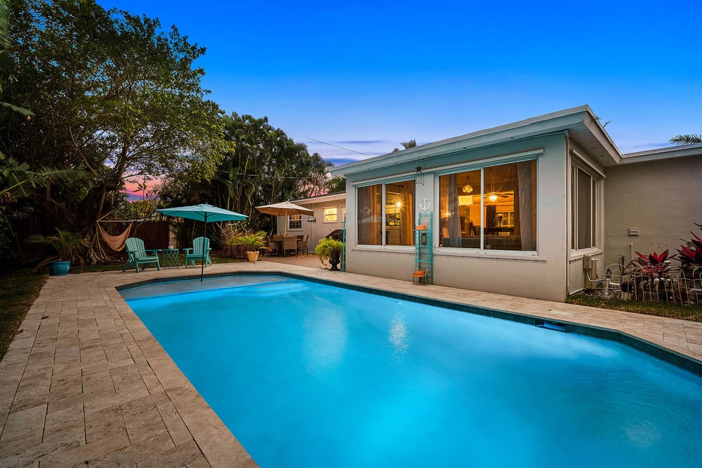 Photo of 2136 NE 4th Avenue, Boca Raton, FL 33431 (MLS # B26070766)