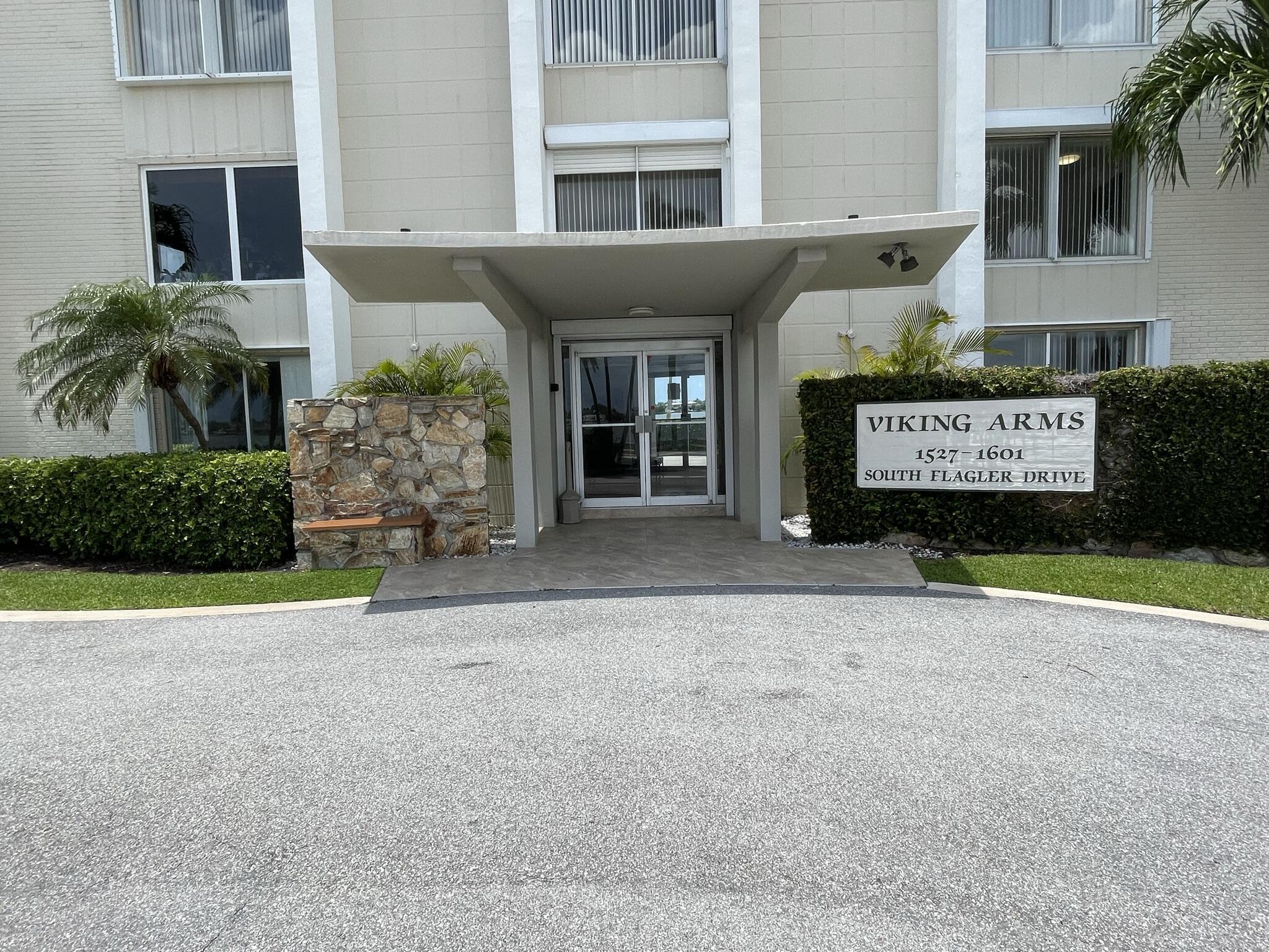 VIKING ARMS CONDO - Residential Lease