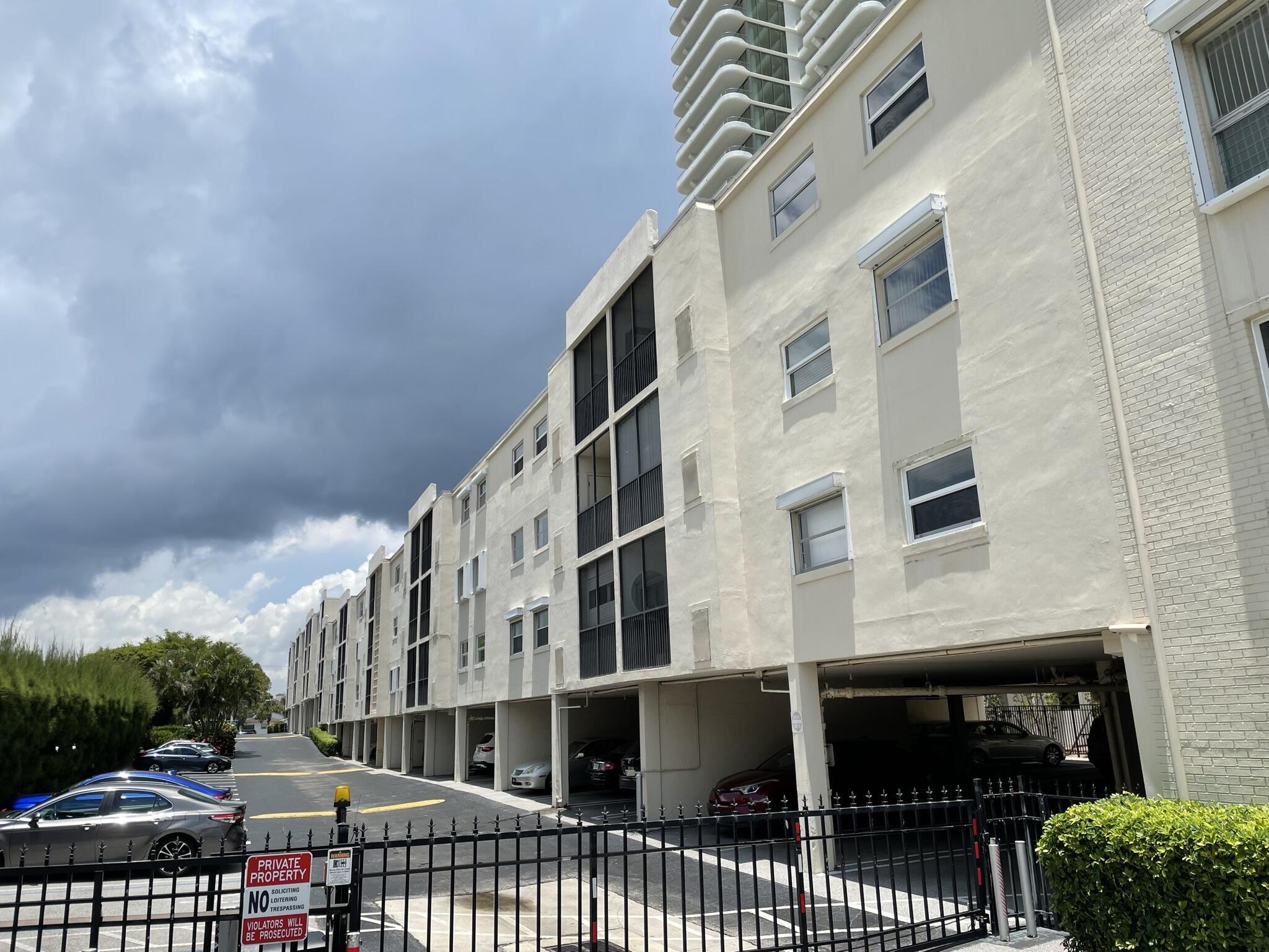 VIKING ARMS CONDO - Residential Lease