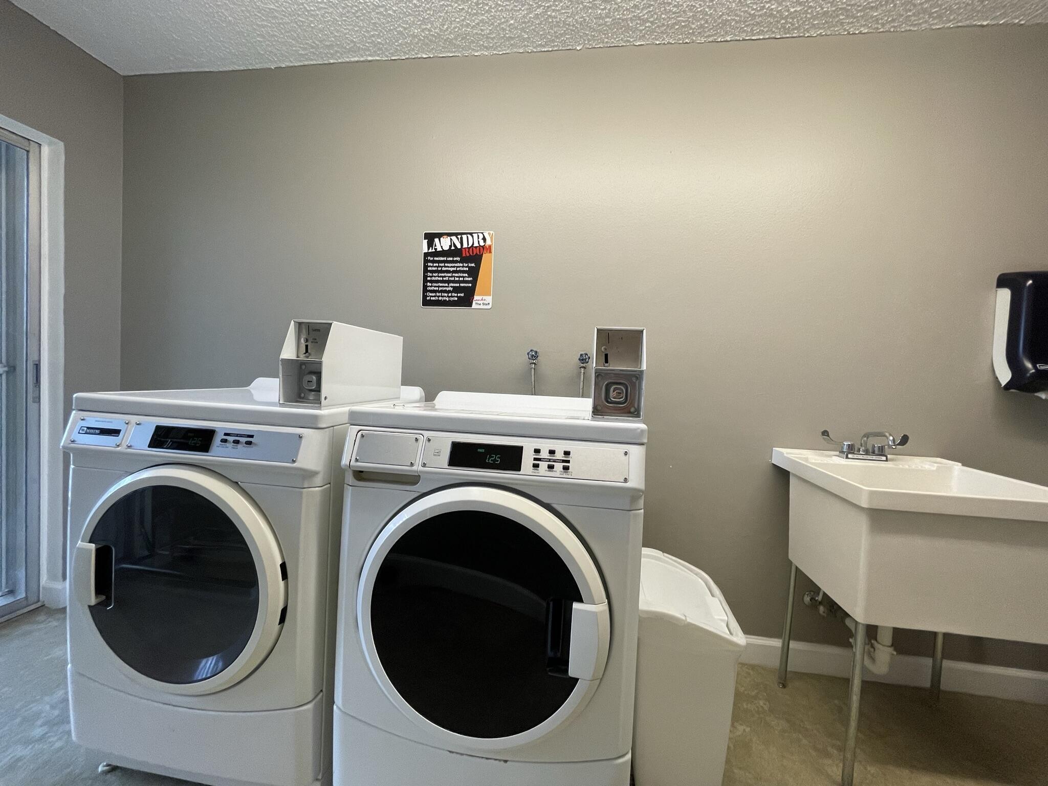 VIKING ARMS CONDO - Residential Lease