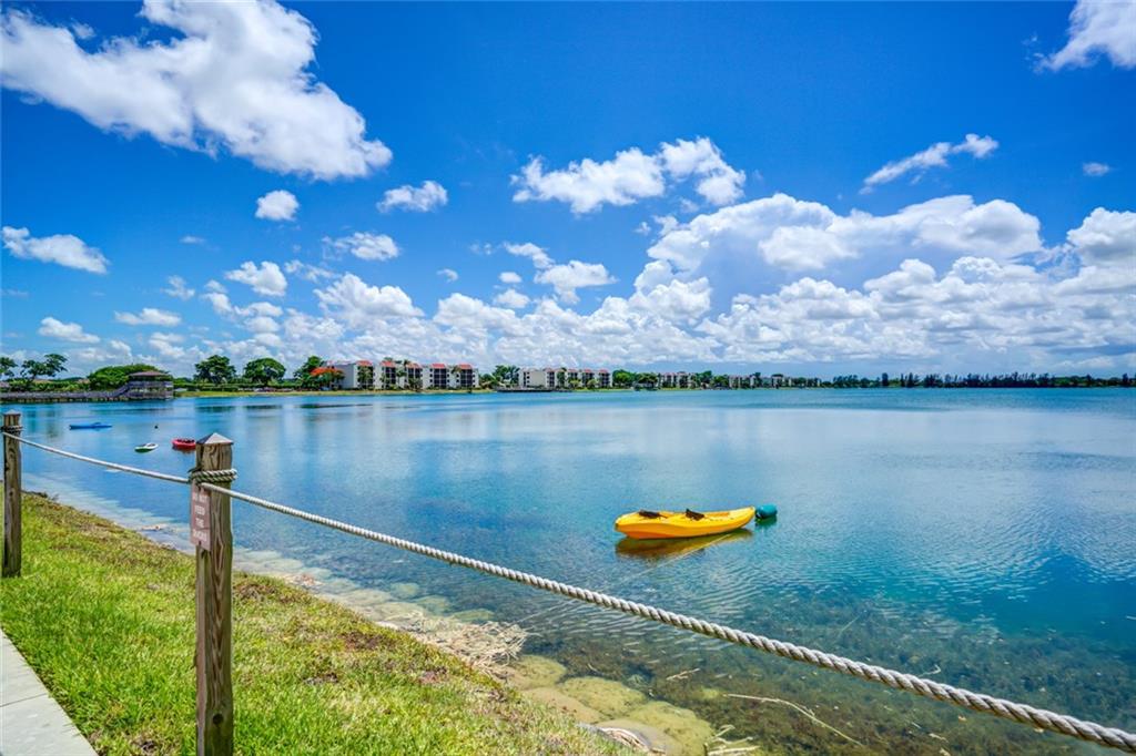 Lake Emerald - Residential
