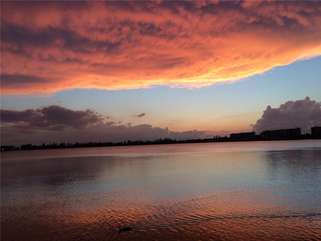 Lake Emerald - Residential
